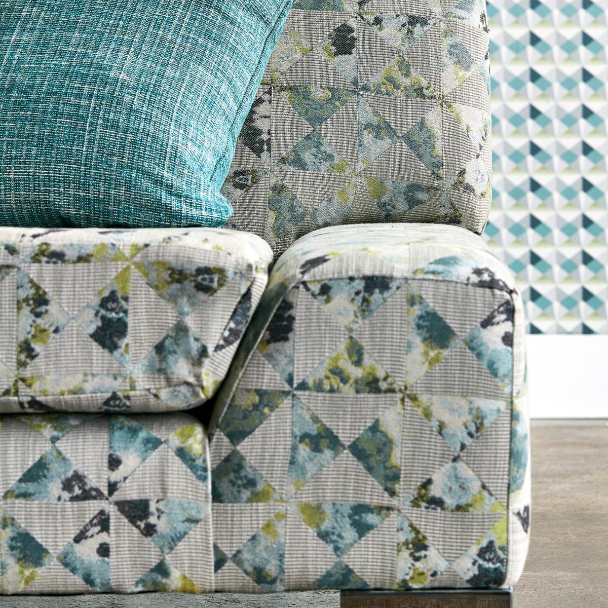 Azor Wallpaper 111706 by Harlequin in Emerald Linden Green&nbsp;Roll – image 2