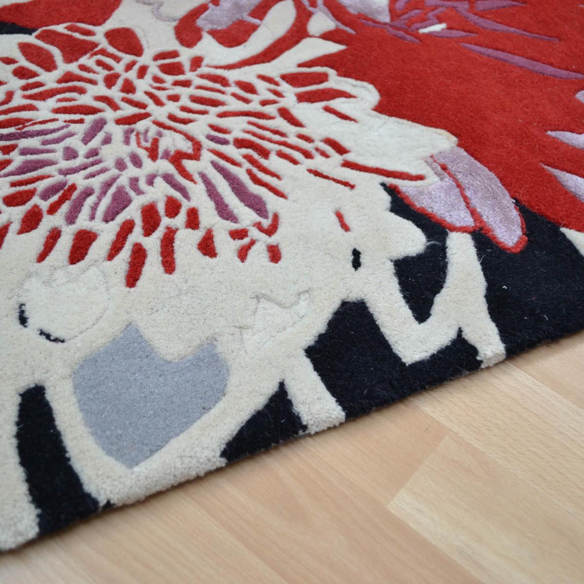 Floral Bloom Modern Abstract Pattern Red Black and White Rugs 170x240cm – image 3