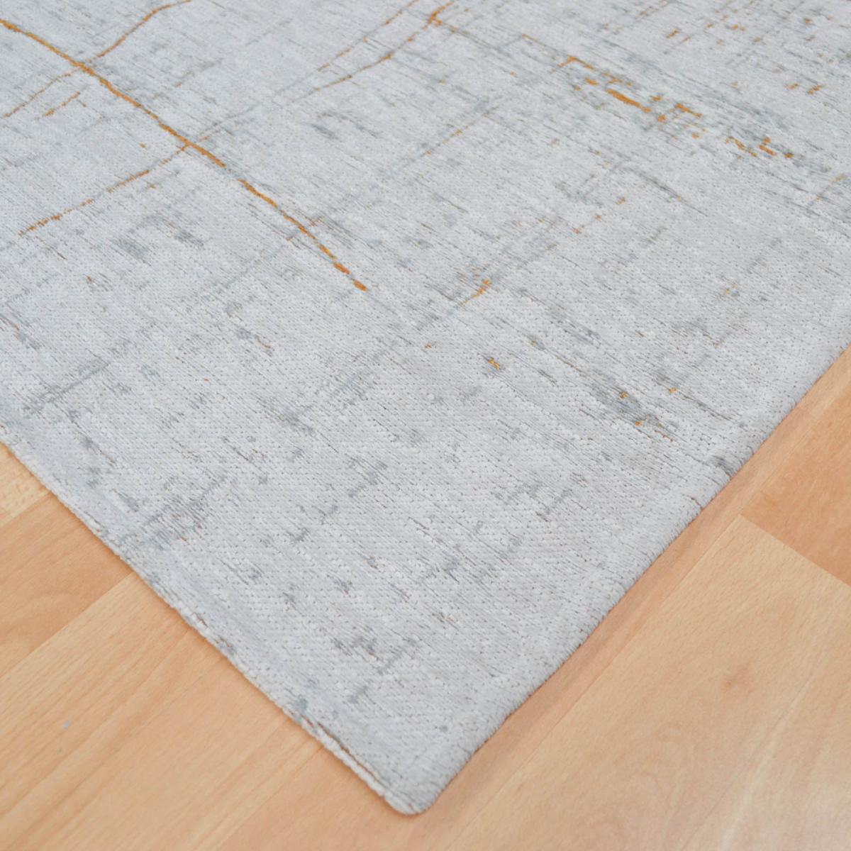 Mad Men Griff Runner Rug in Columbus Gold By Louis De Poortere – image 2