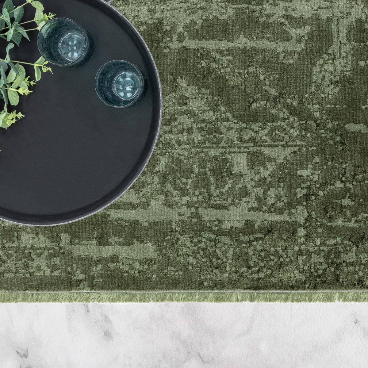 Zehraya Abstract Persian Distressed Rugs in ZE06 Green – image 2