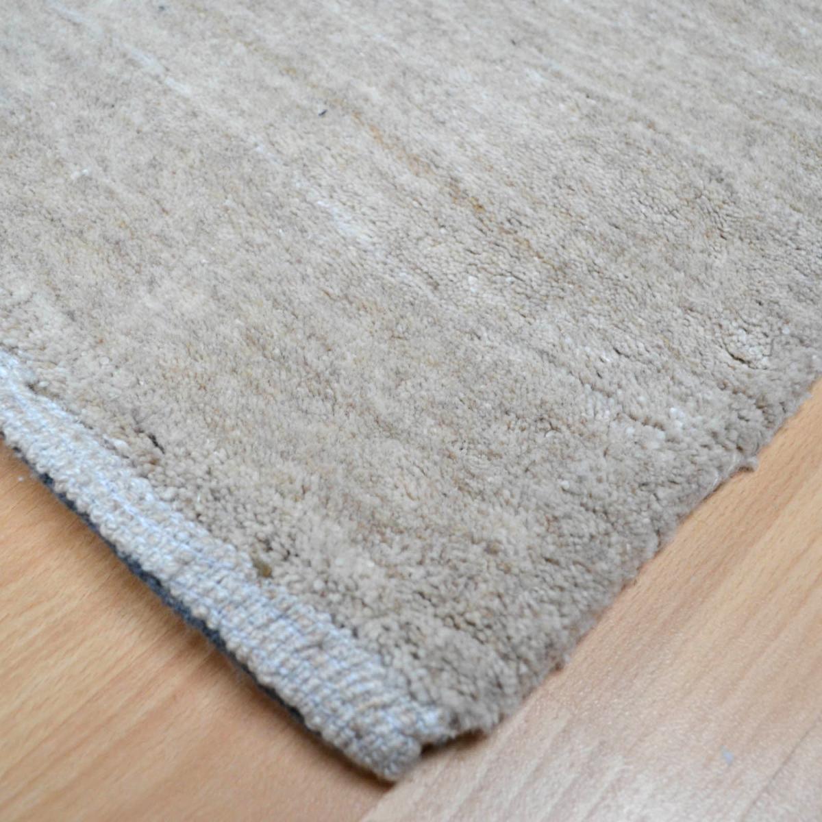 Linley Rugs in Beige – image 2