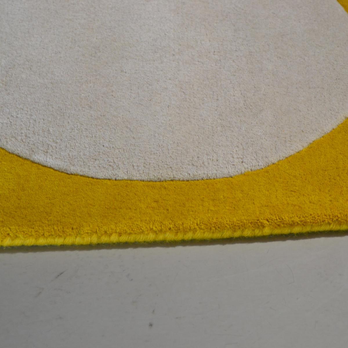 Yellow Stem Rugs 59306 in Black by Orla Kiely 160x230cm – image 4