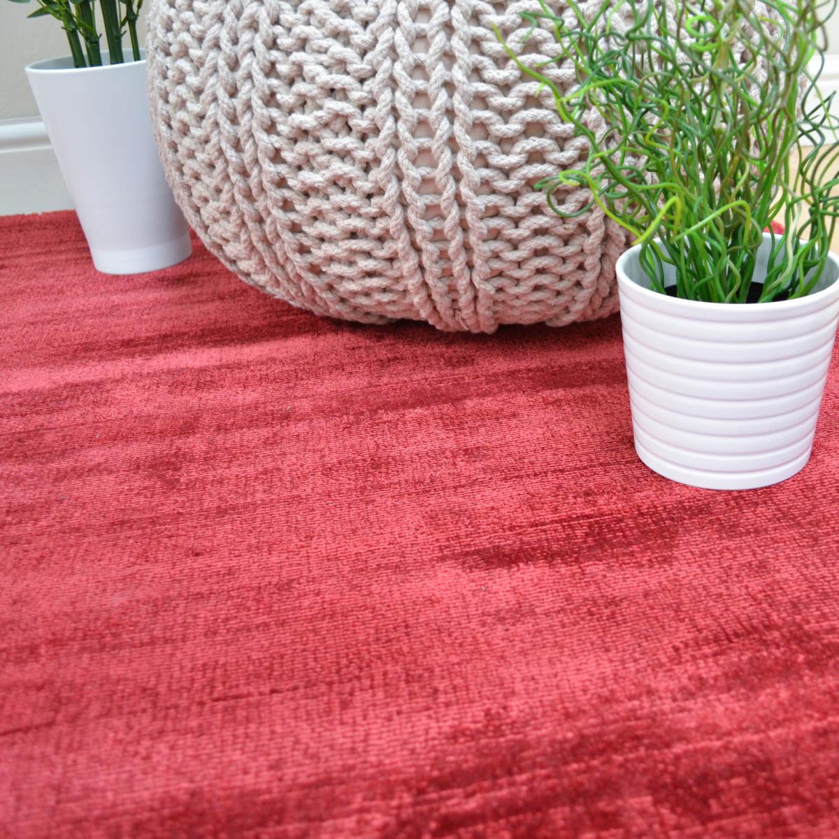 Blade Plain Rugs in Berry Red - Silky Viscose Pile 240x340cm – image 4