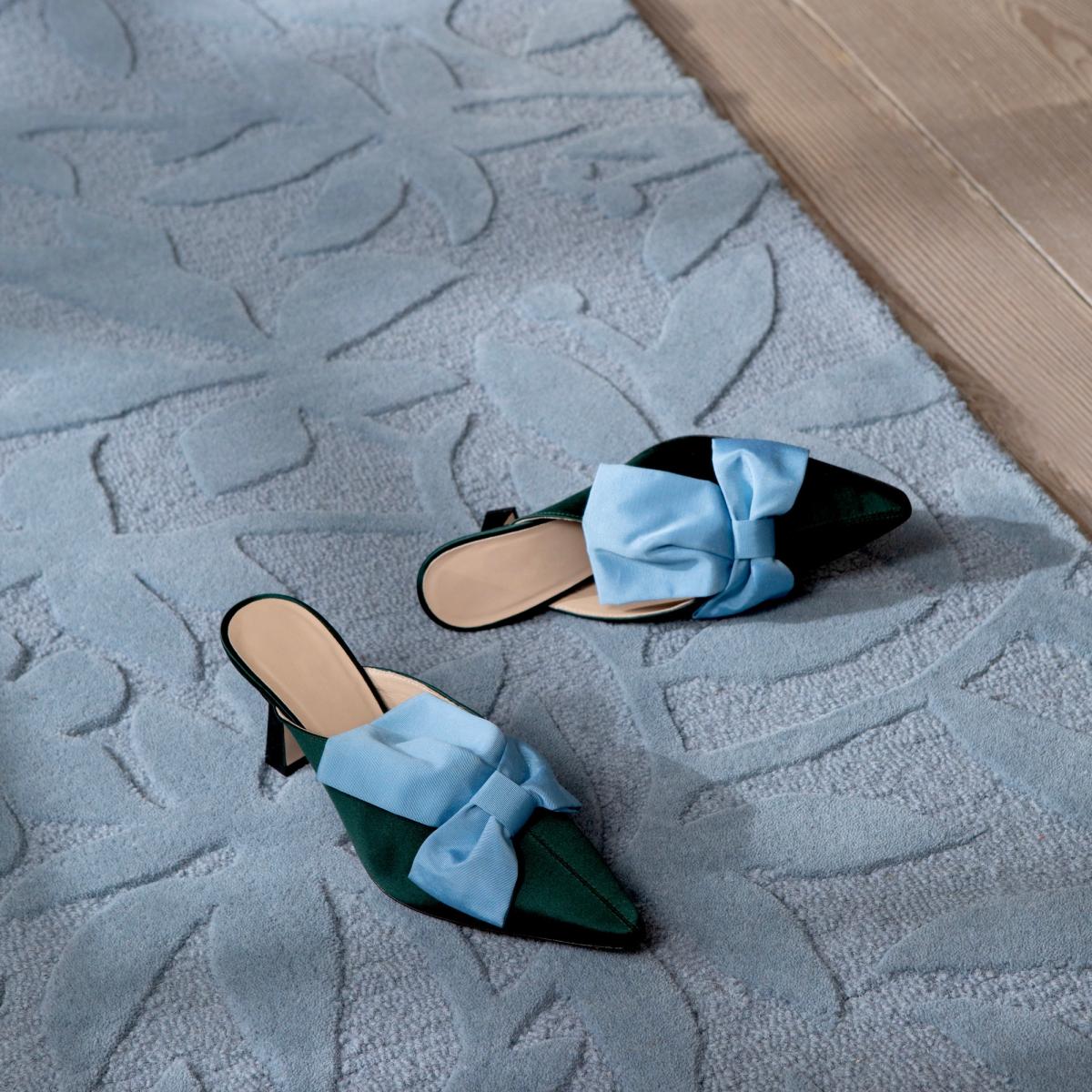 Cleavers 080908 Rug by Laura Ashley in Seaspray Blue 250x350cm – image 2