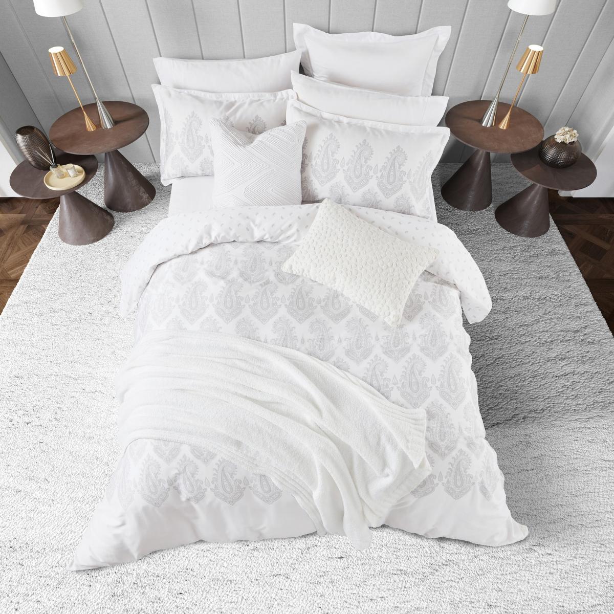 Nalu Dalisay Bedding by Nicole Scherzinger in White & Silver Grey 220x260cm – image 3
