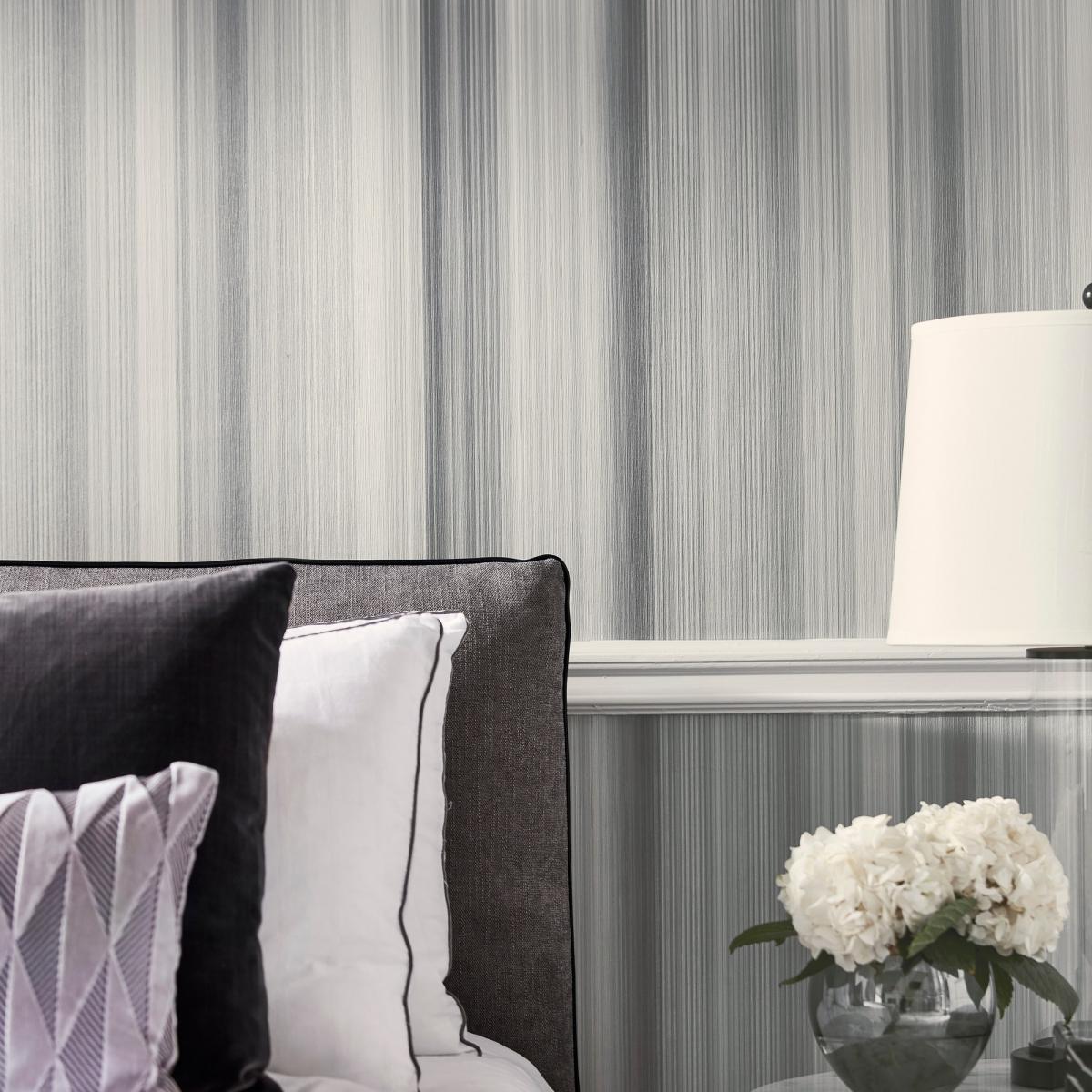 Hakone Wallpaper 112189 by Harlequin in Graphite GreyRoll – image 2