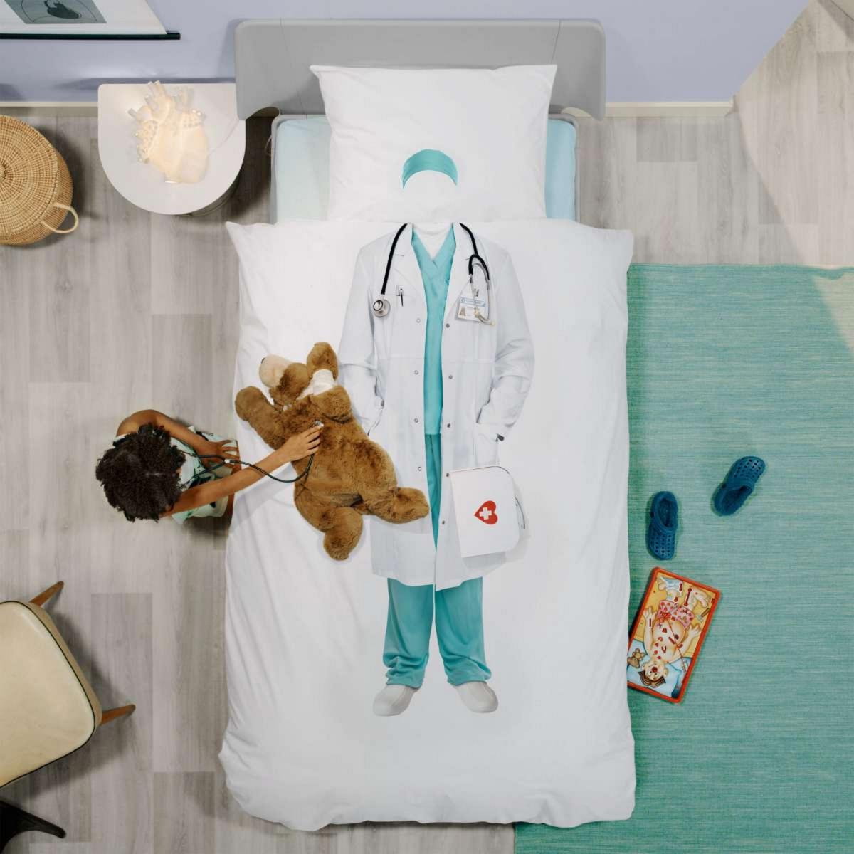 Doctor Organic Cotton Bedding in White 135X200cm – image 2