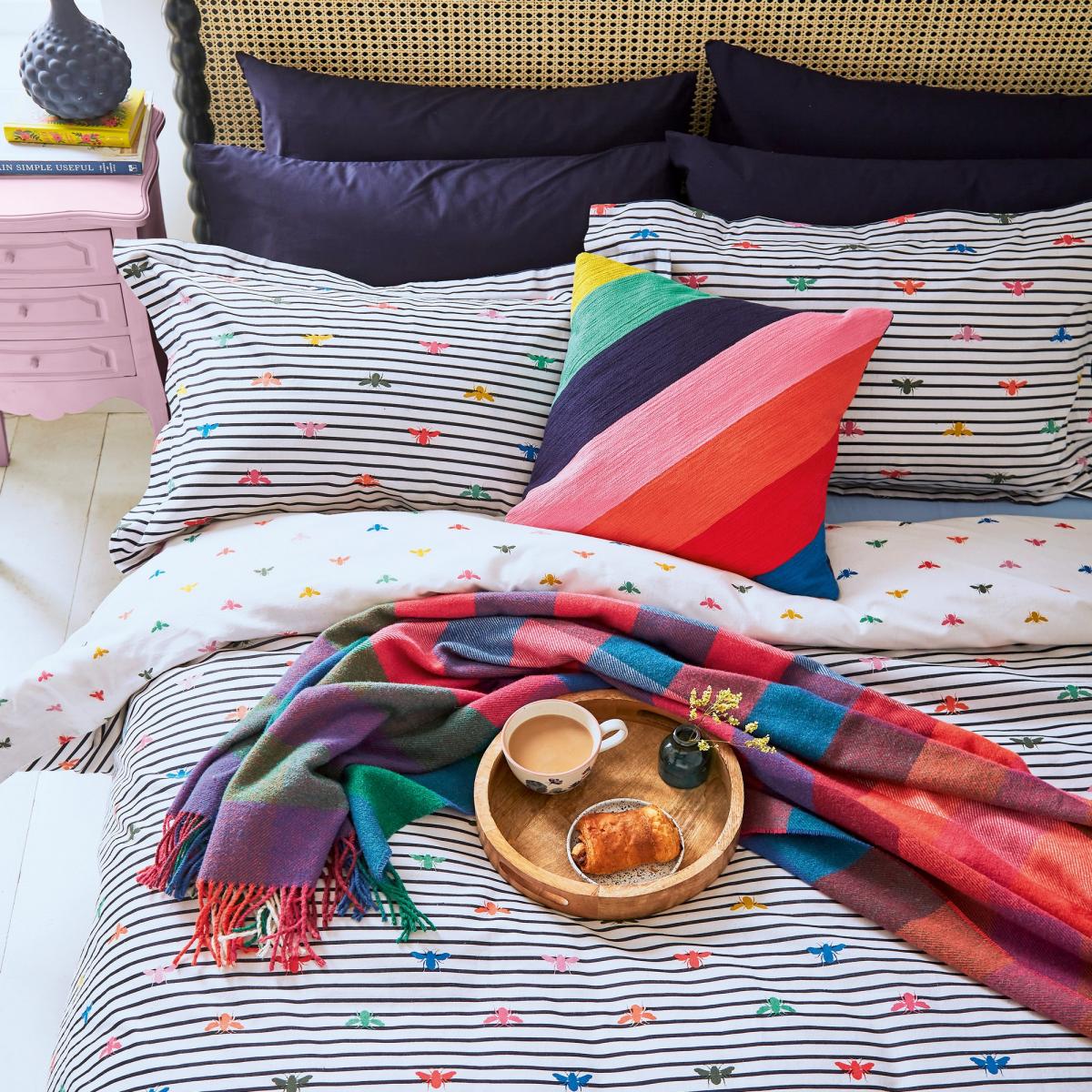 Rainbow Bee Cotton Bedding Set by Joules in Multi&nbsp;220x230cm – image 2