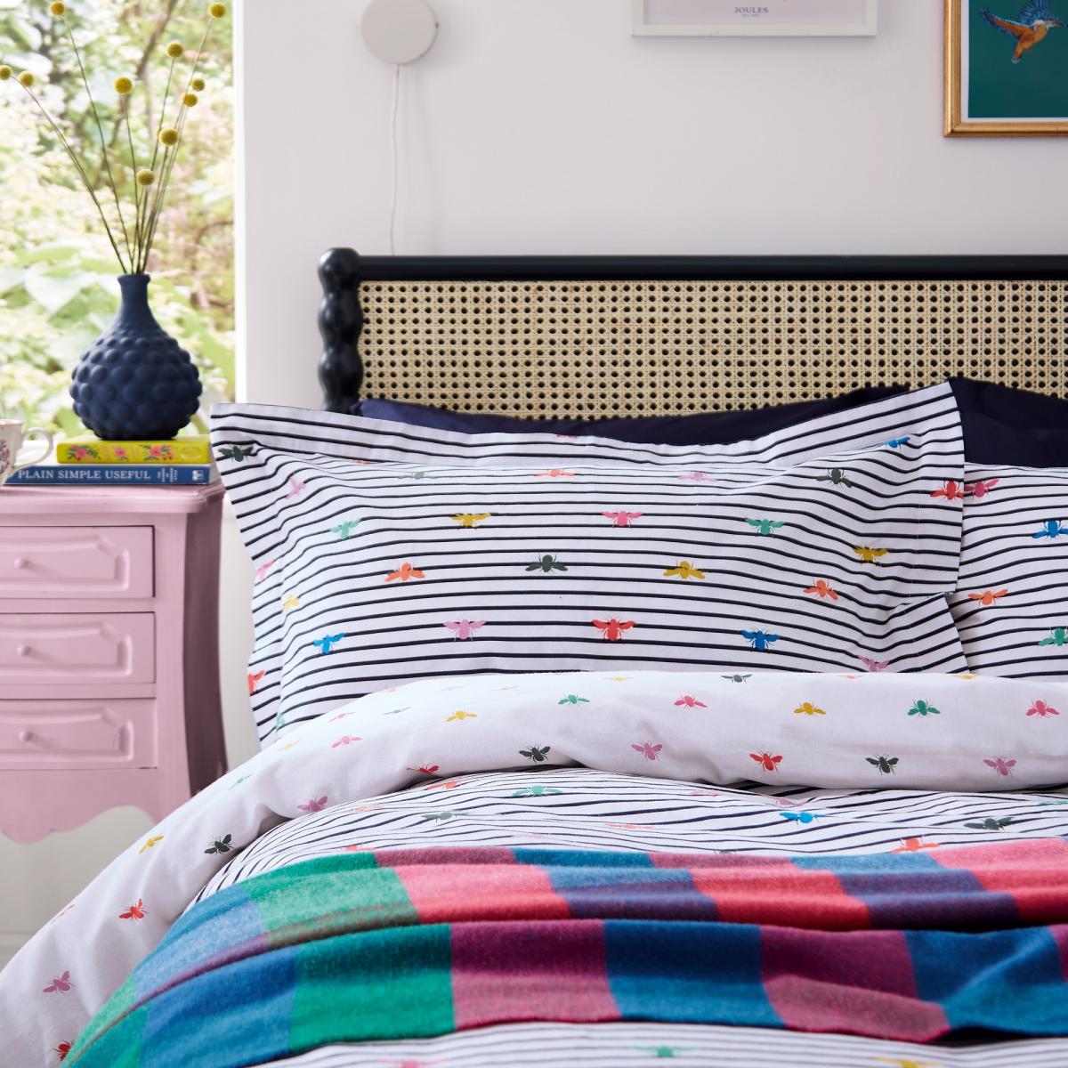 Rainbow Bee Cotton Bedding Set by Joules in Multi&nbsp;220x230cm – image 4