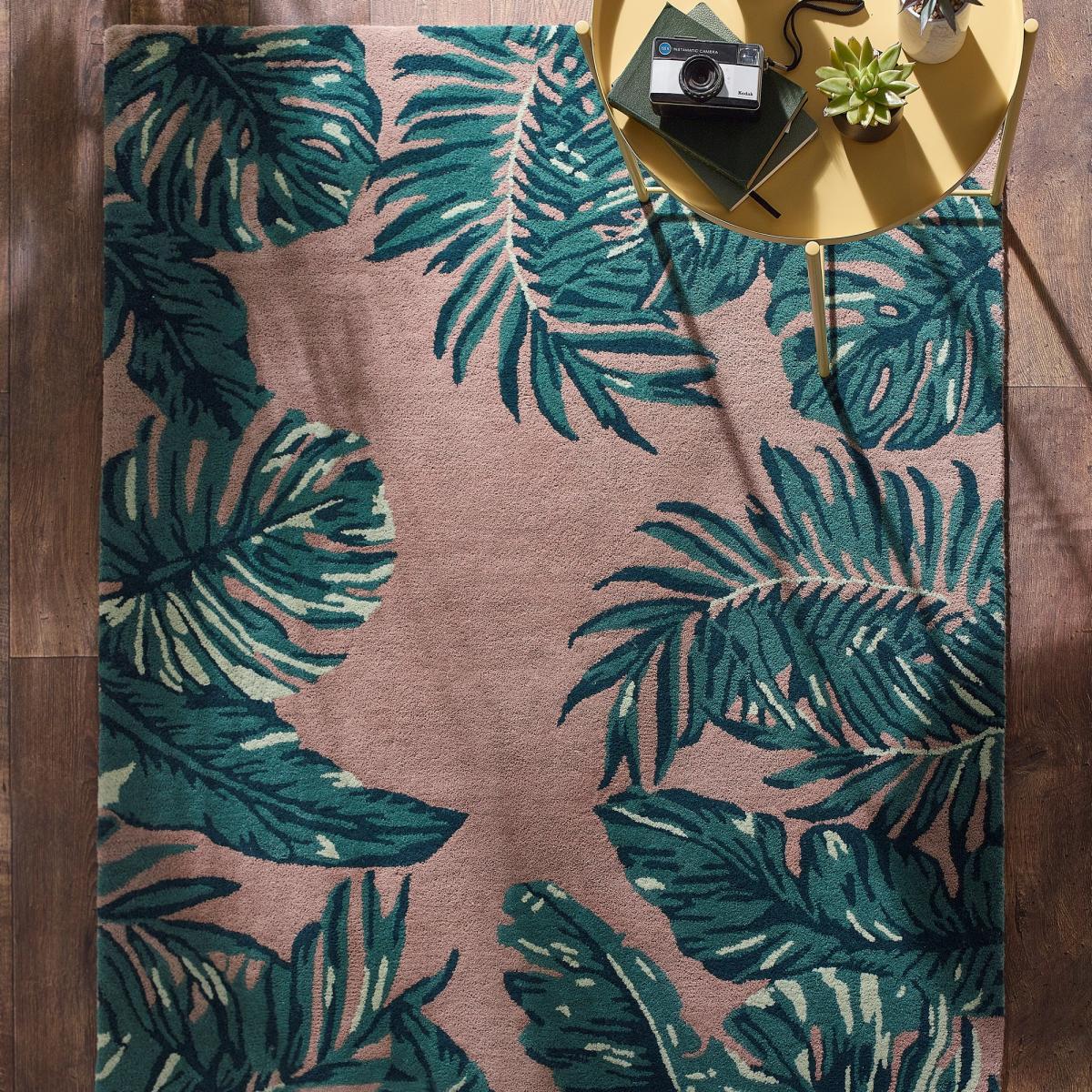 Tropical Botanical Leaf Rug in Blush Pink – image 1