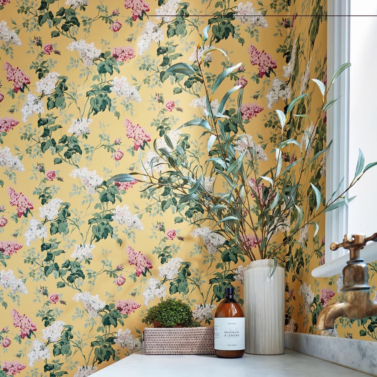 Sommerville Wallpaper 217051 by Sanderson in Carmen Daffodil Roll – image 2