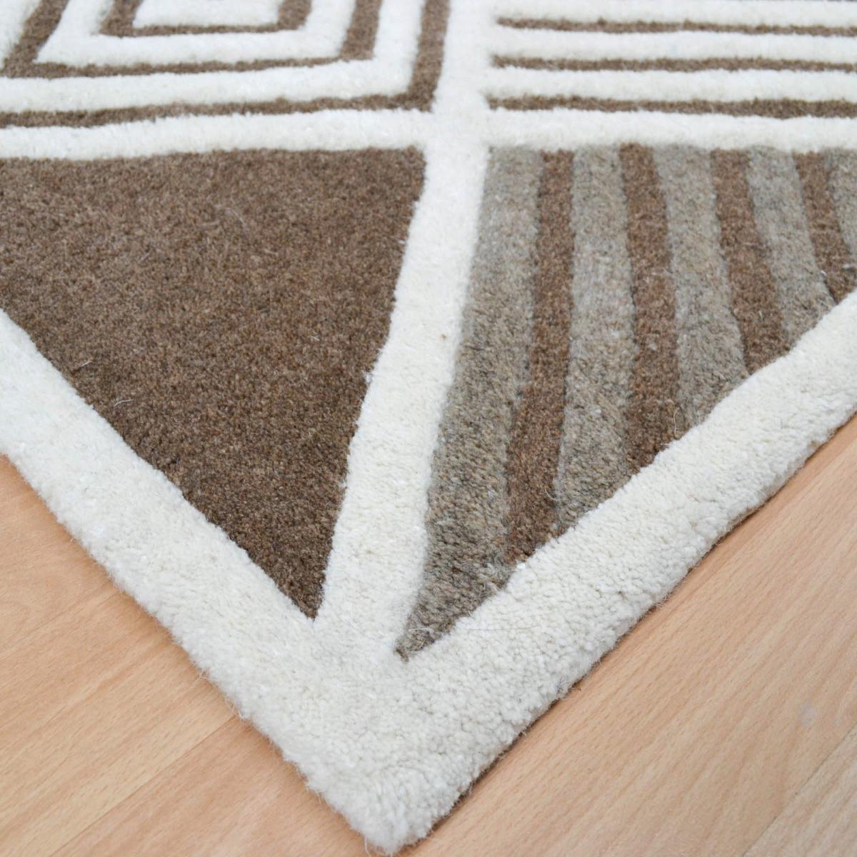 Suburbia Rugs in Cream – image 2