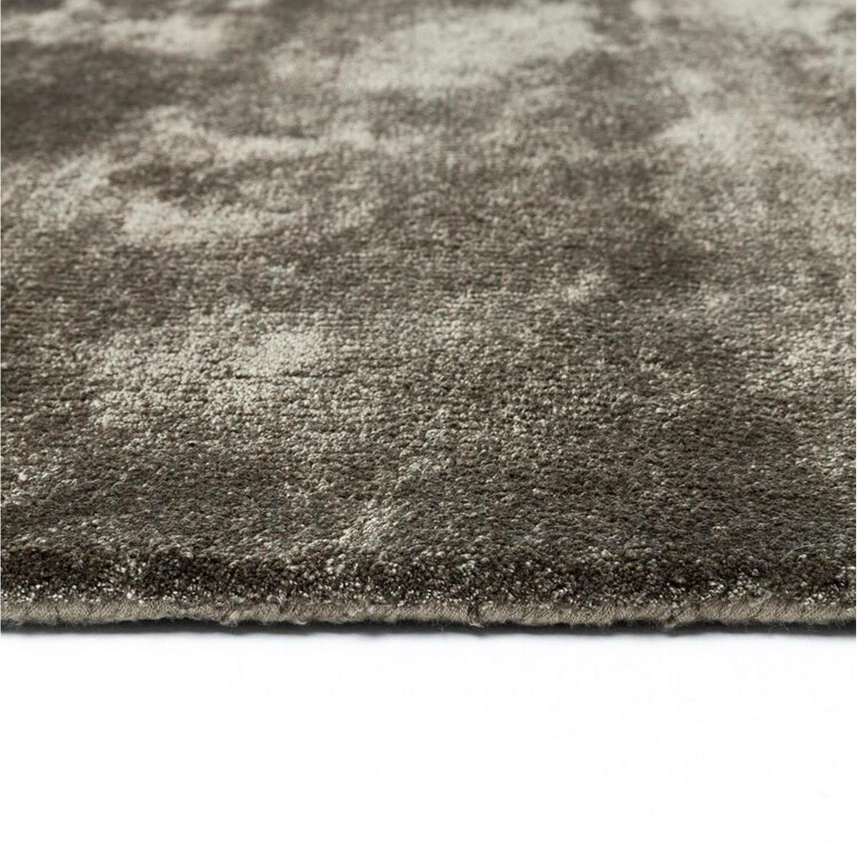 Traces Luxury Viscose Rugs 203 001 600 in Brown by Ligne Pure&nbsp;200x300cm – image 3