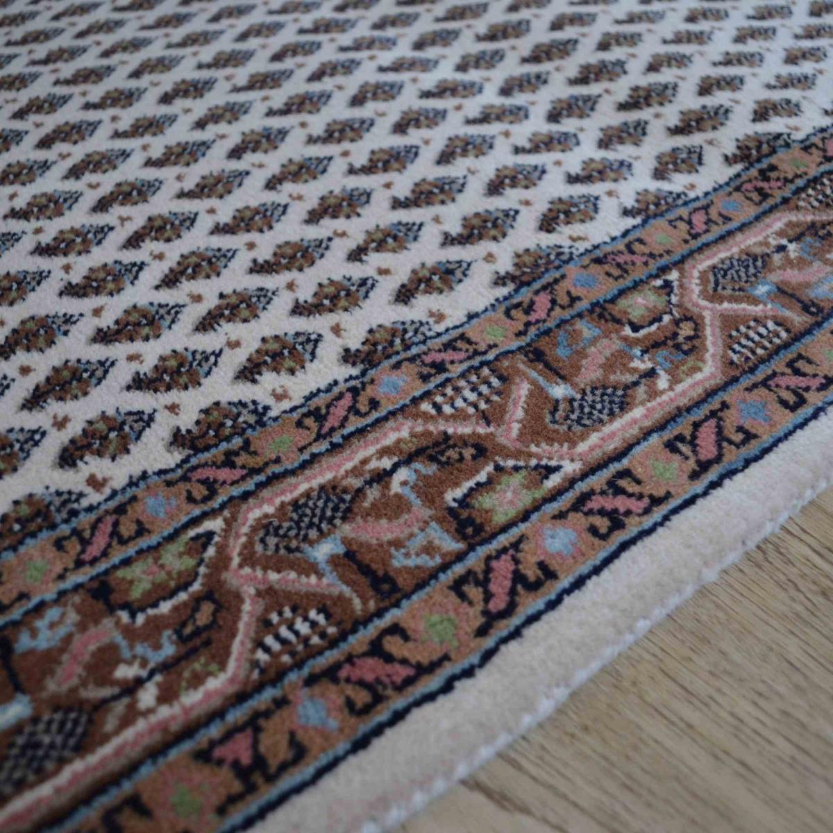 Mir Traditional Hand Knotted Wool Runner Rug in Beige&nbsp;79x278m – image 3