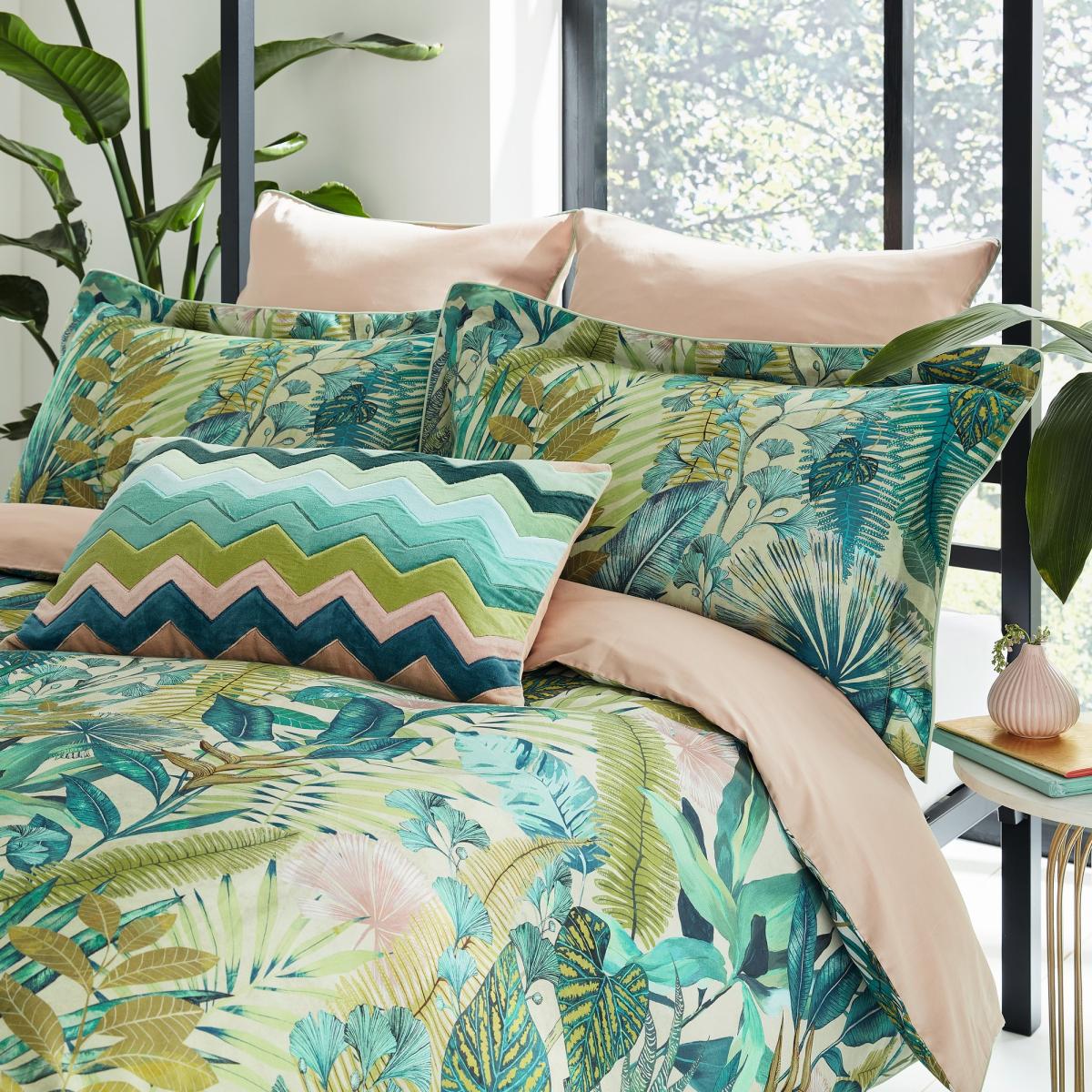 Floreana Floral Bedding Duvet Cover and Pillowcase by Harlequin in Leaf Coral 220x230cm – image 2