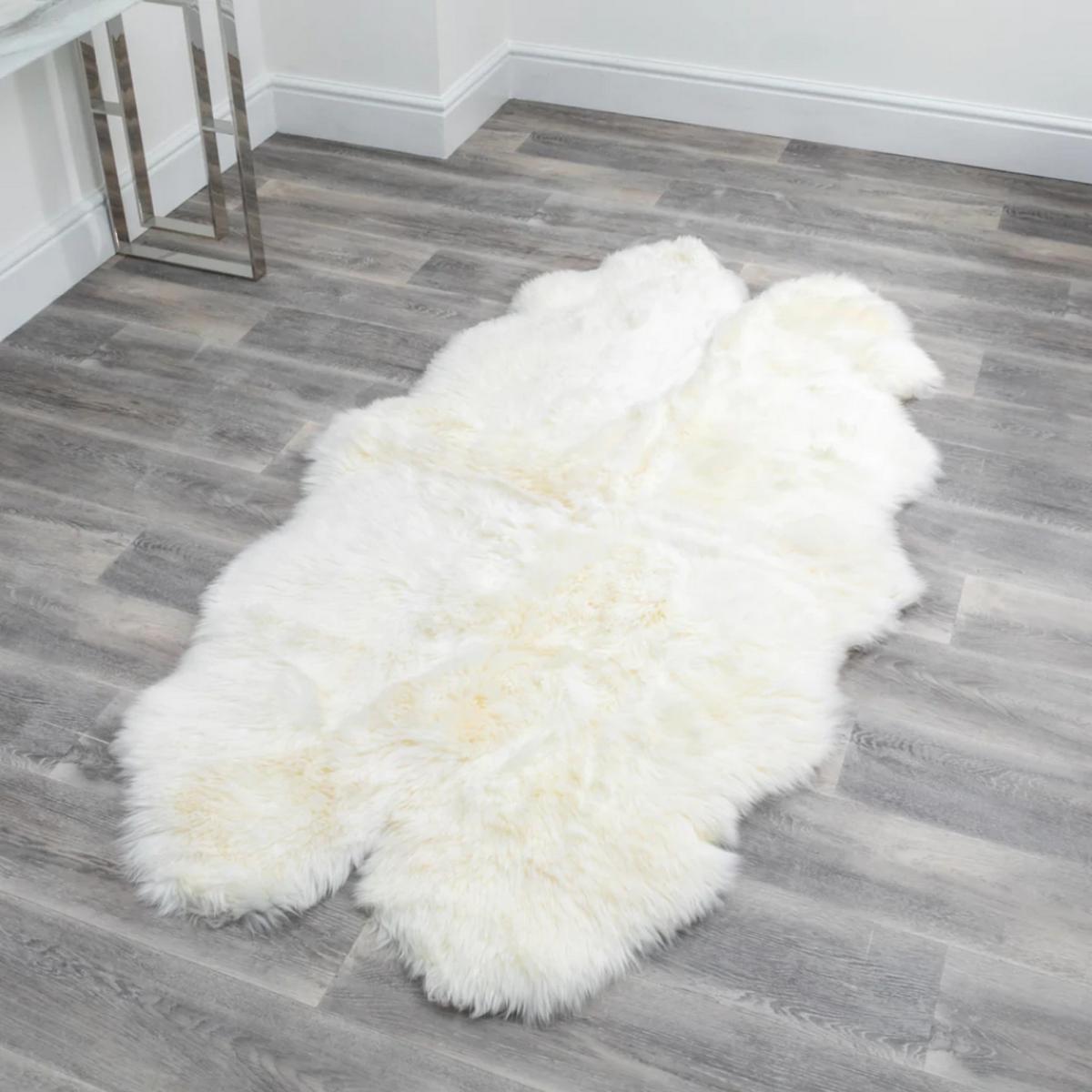 Loburn New Zealand Sheepskin Rug in Natural WhiteDouble – image 2