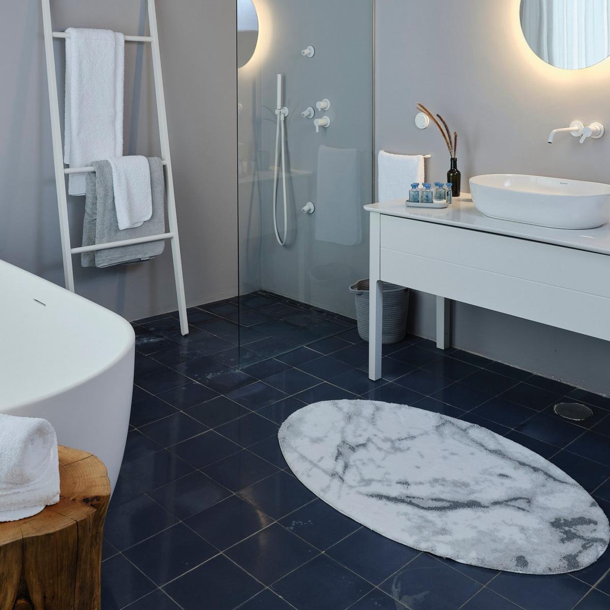 Luxury Carare Marbled Bath Mat by Designer Abyss & Habidecor 75x125cm – image 3