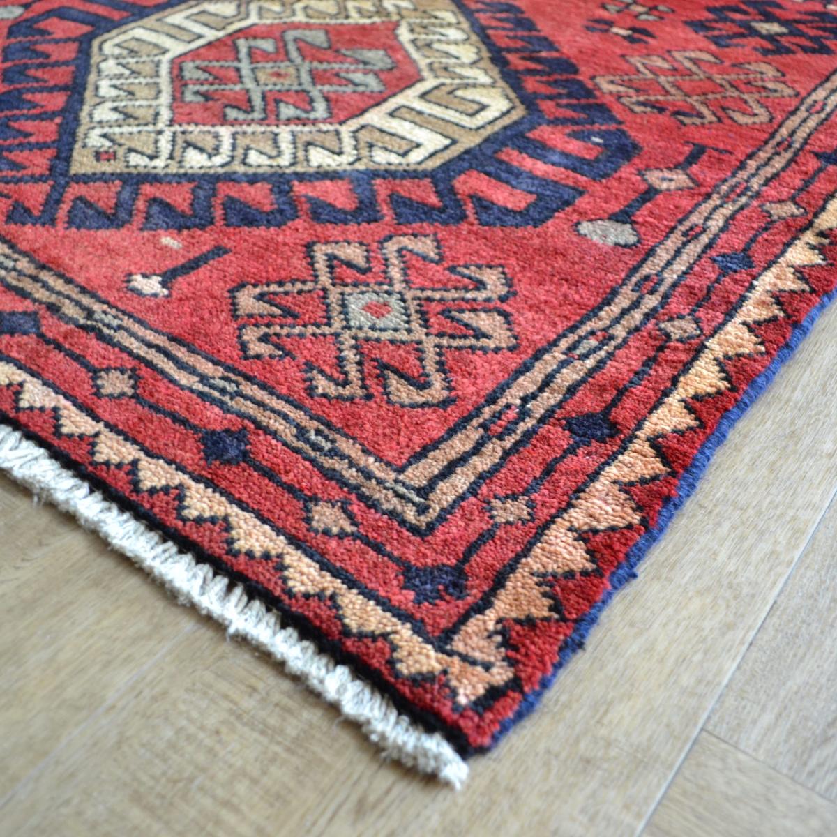 Meshkin 16630 Traditional Hand Knotted Wool Runner Rug in Red&nbsp;93x307cm – image 2