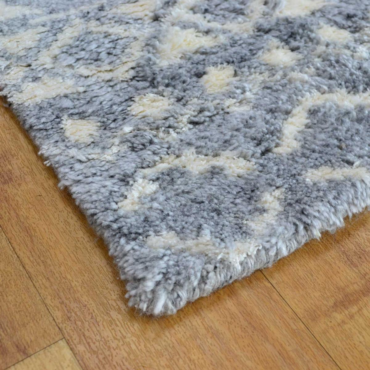 Moroccal Rug in Grey and White – image 2