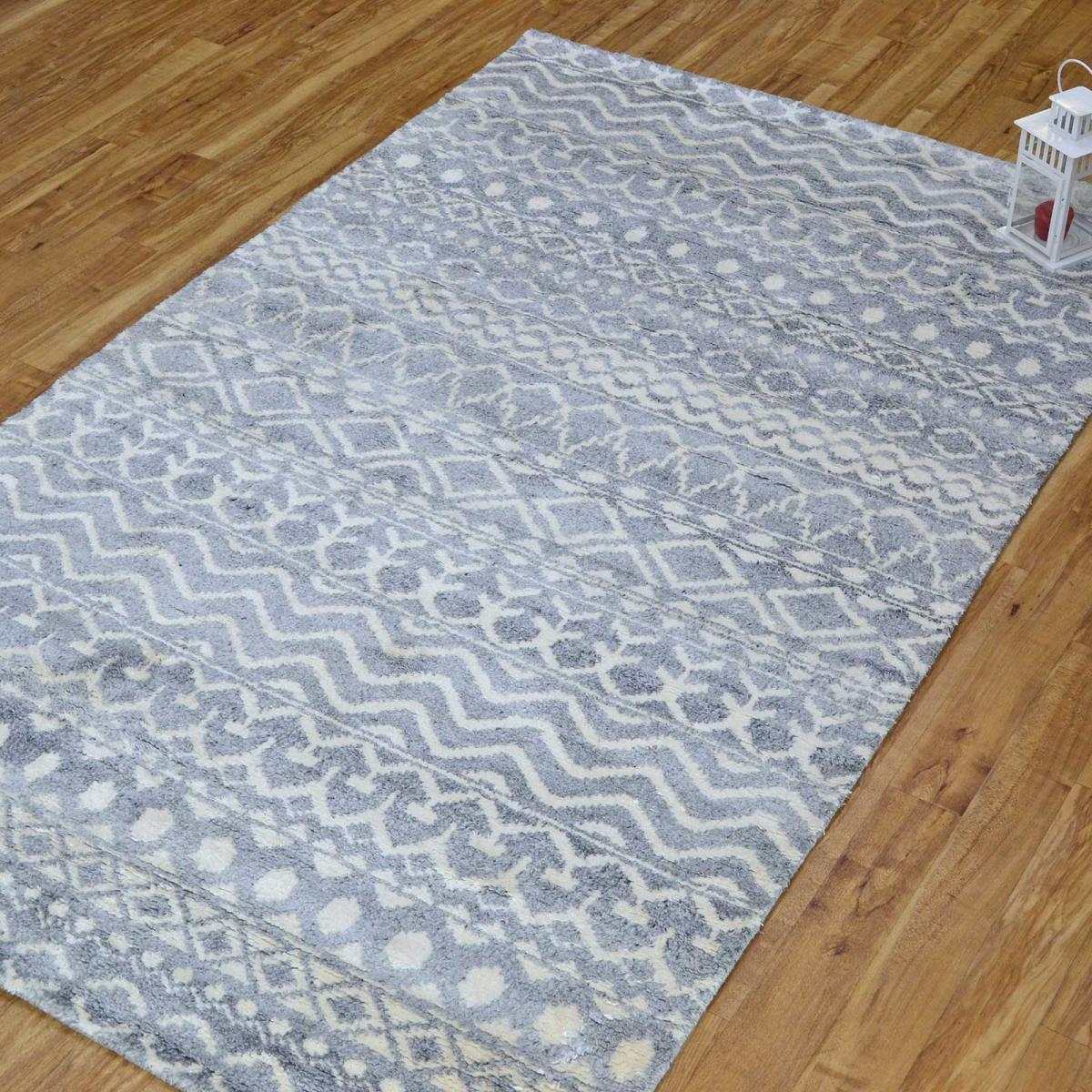 Moroccal Rug in Grey and White – image 1