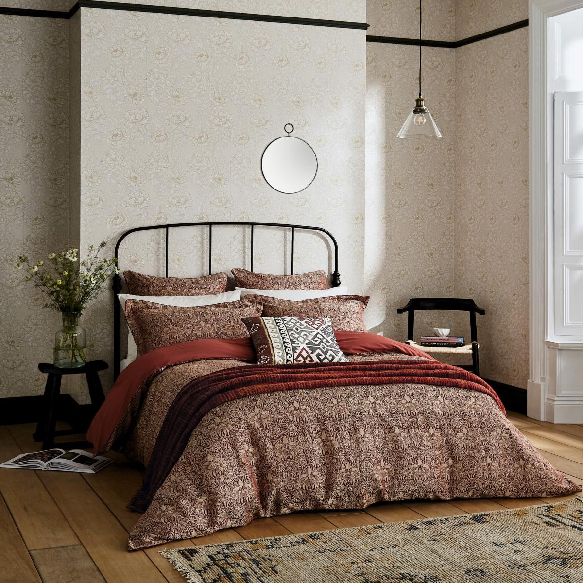 Crown Imperial Floral Bedding by Morris & Co in Red 230x220cm – image 1