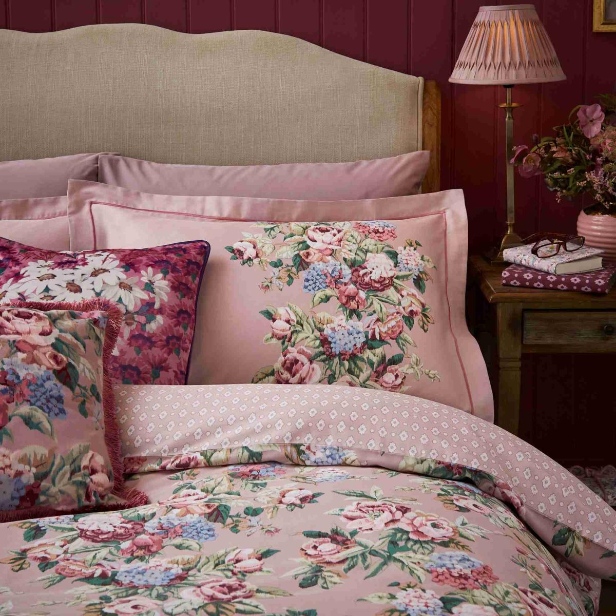 Pembrey Bedding Set by Laura Ashley in Mulberry Pink137x200cm – image 2