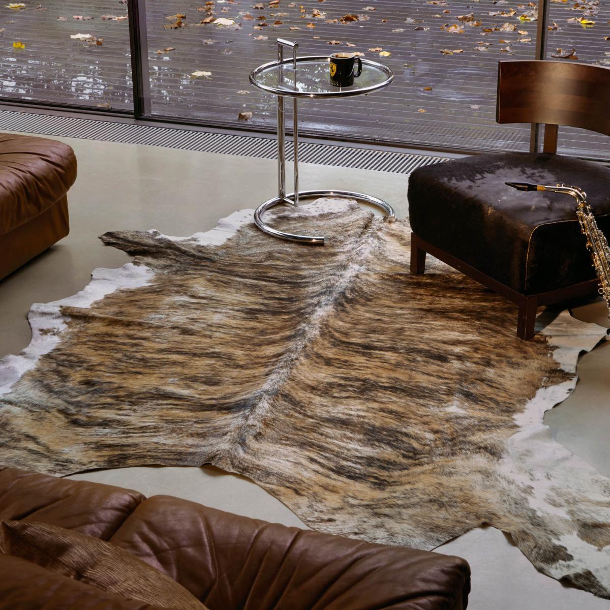 Cowhide Rugs in Exotic Medium – image 1