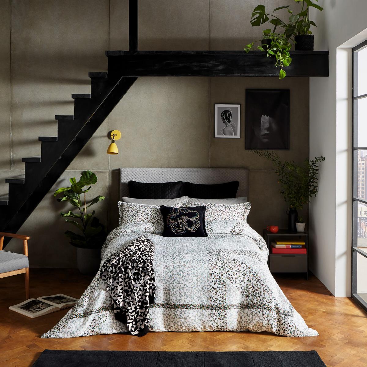 Uxman Geometric Bedding Duvet Cover and Pillowcase by Ted Baker in Multi 140x200cm – image 3