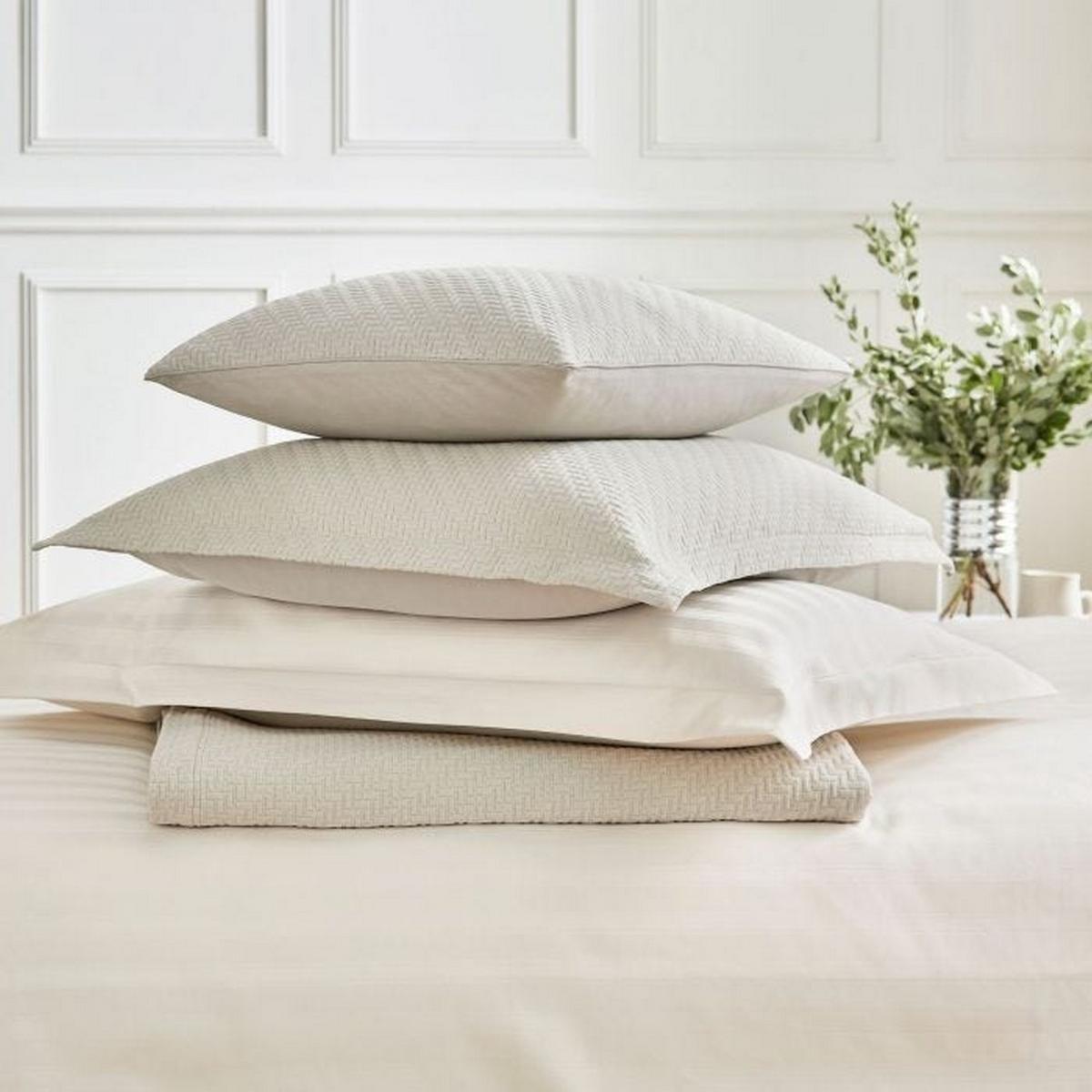 Adan Fine Linens Striped Cotton Bedding in Chalk&nbsp;90x50cm – image 3
