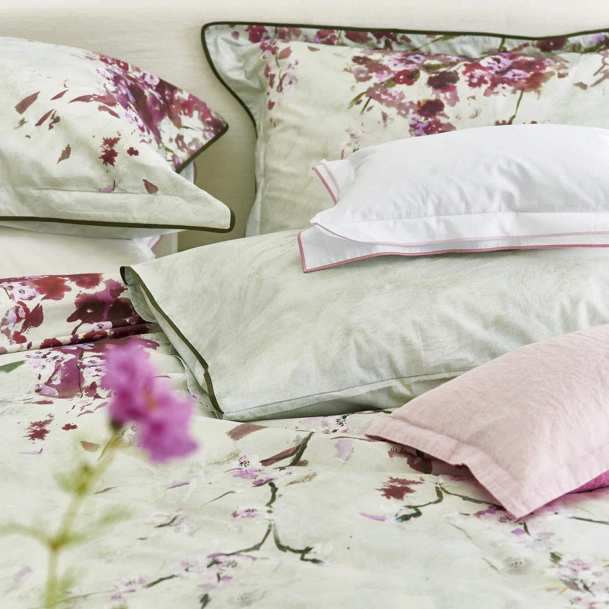 Shinsa Duvet Cover and Pillowcase in Blossom Pink By Designers Guild Bedding&nbsp;200x200cm – image 5