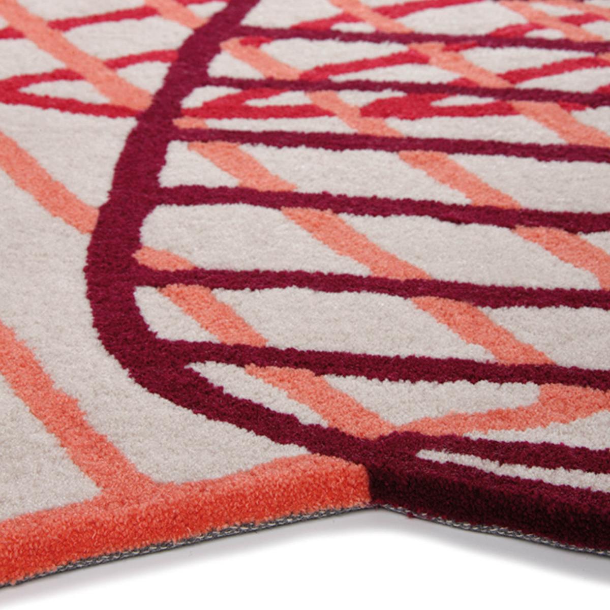 Graphic Jungle Rugs 4002 04 in Red – image 2
