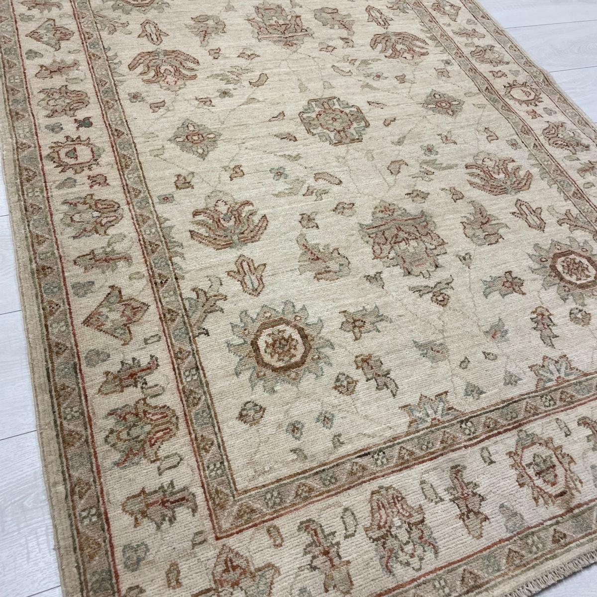 Ziegler Traditional Hand Knotted Wool Rugs 46153 in Ivory Red – image 2