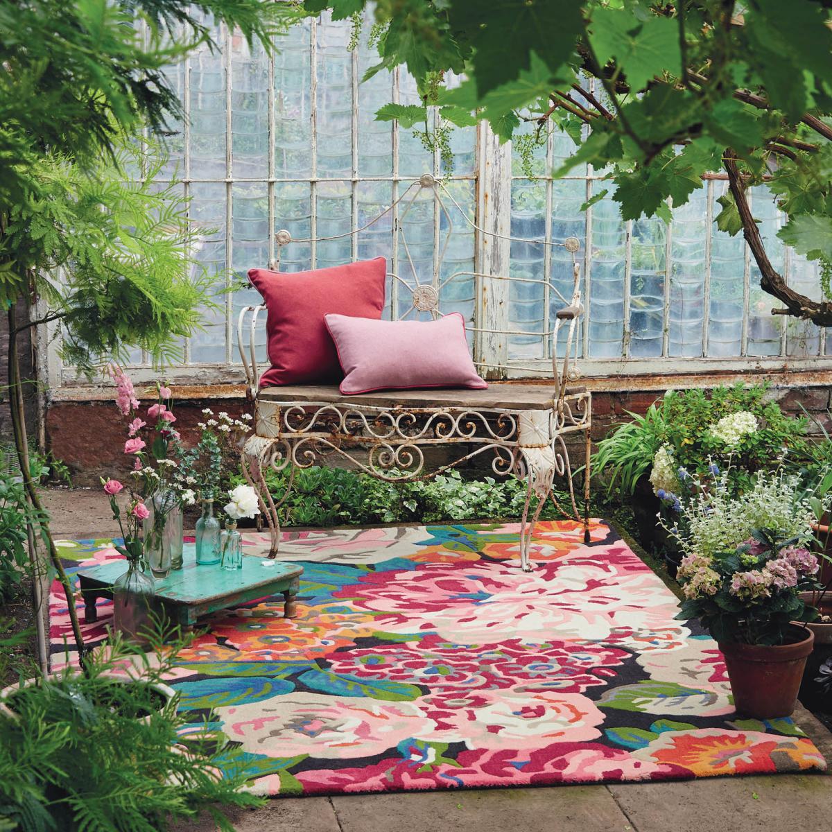 Rose & Peony Rugs 45005 in Cerise Pink by Sanderson – image 1
