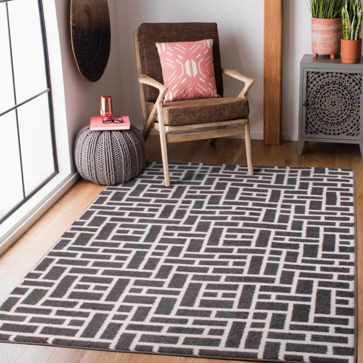 Brick Wall Geometric Modern Rug in Grey – image 2