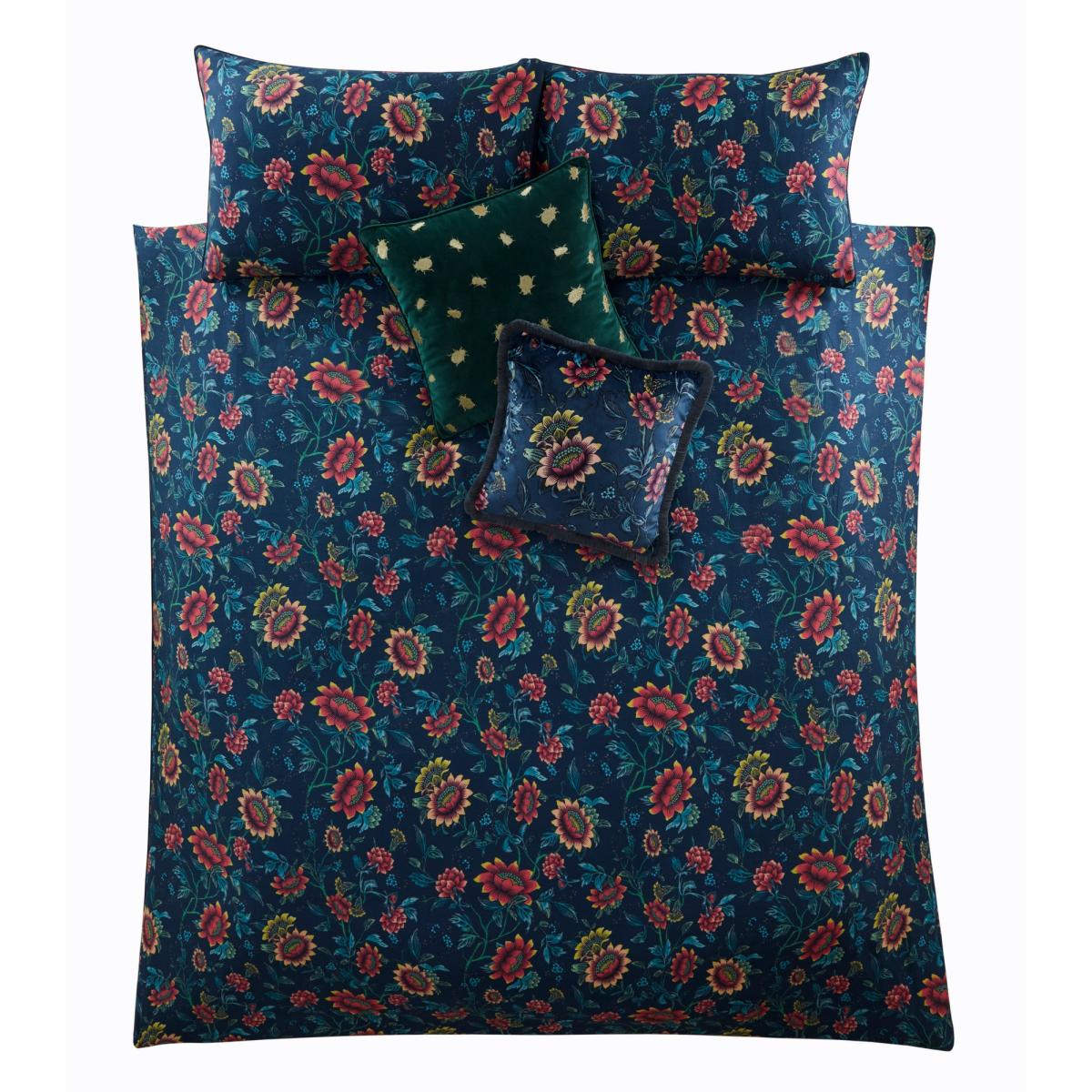 Tonquin Floral Bedding By Wedgwood in Midnight Blue 220x230cm – image 5