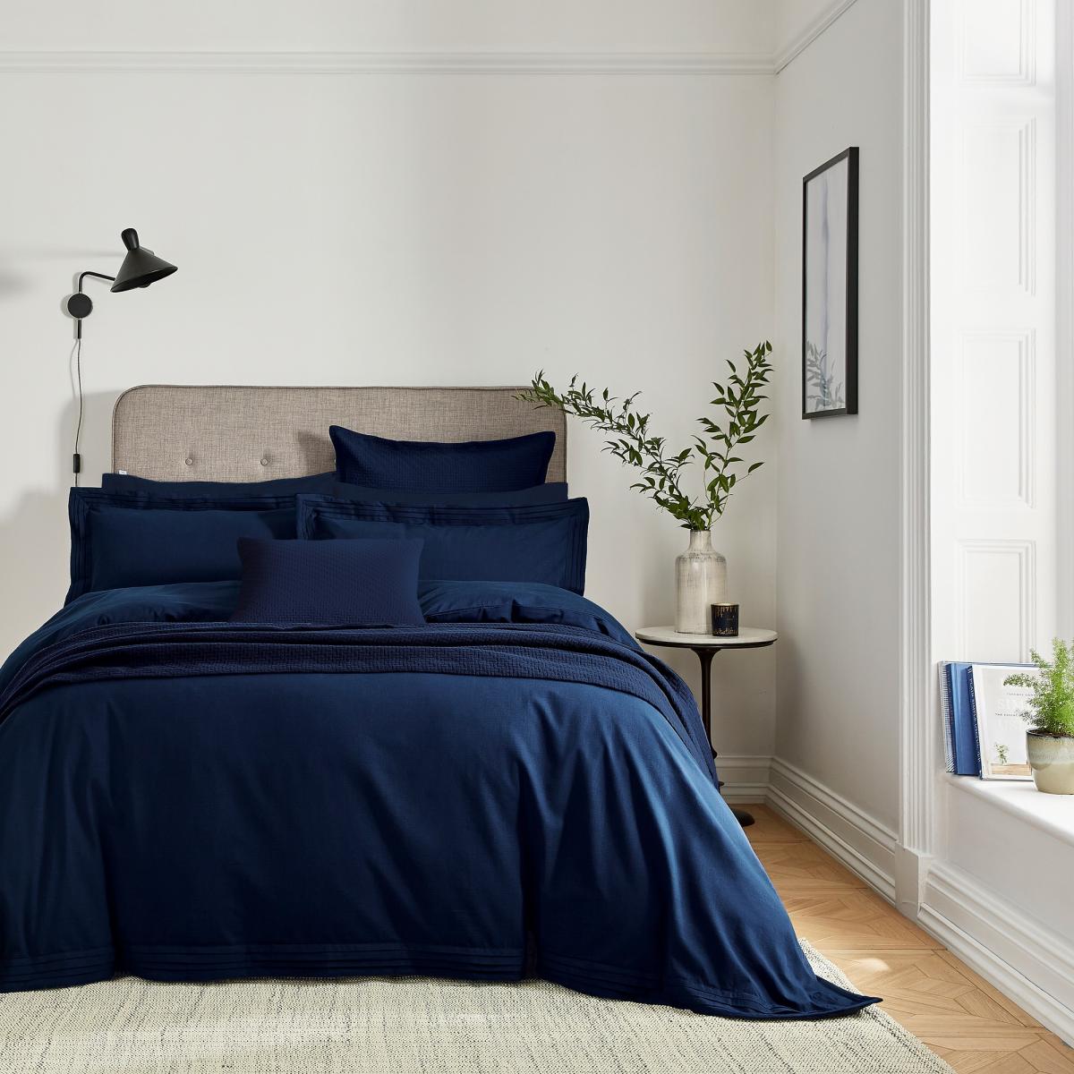 Vendi Bedding by Bedeck of Belfast in Midnight Blue 140x200cm – image 1
