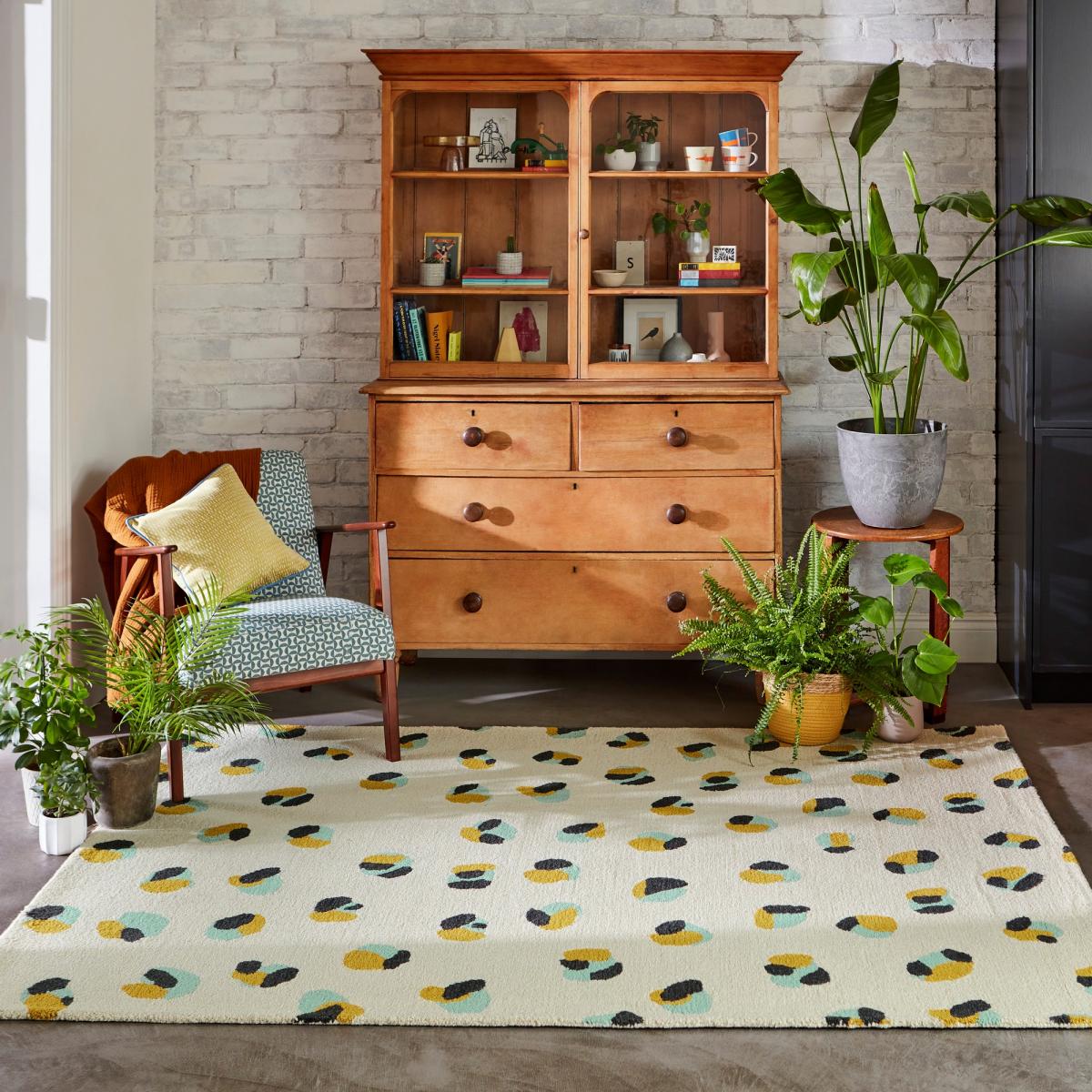 Leopard Dots 125206 Rugs by Scion in Pebble Sage120x180cm – image 1