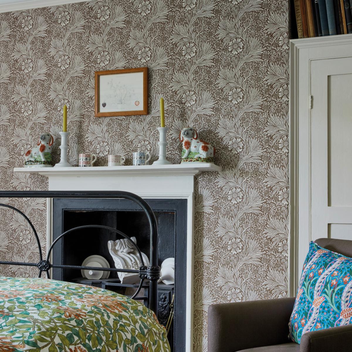 Marigold Wallpaper 216955 by Morris & Co in Chocolate Cream Roll – image 2