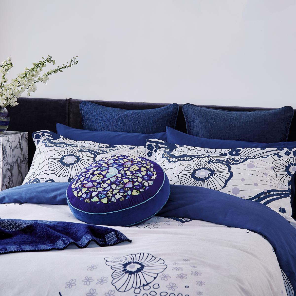 Navy Swirl Floral Bedding Duvet Cover and Pillowcase by Ted Baker in Navy Blue 260x220cm – image 3