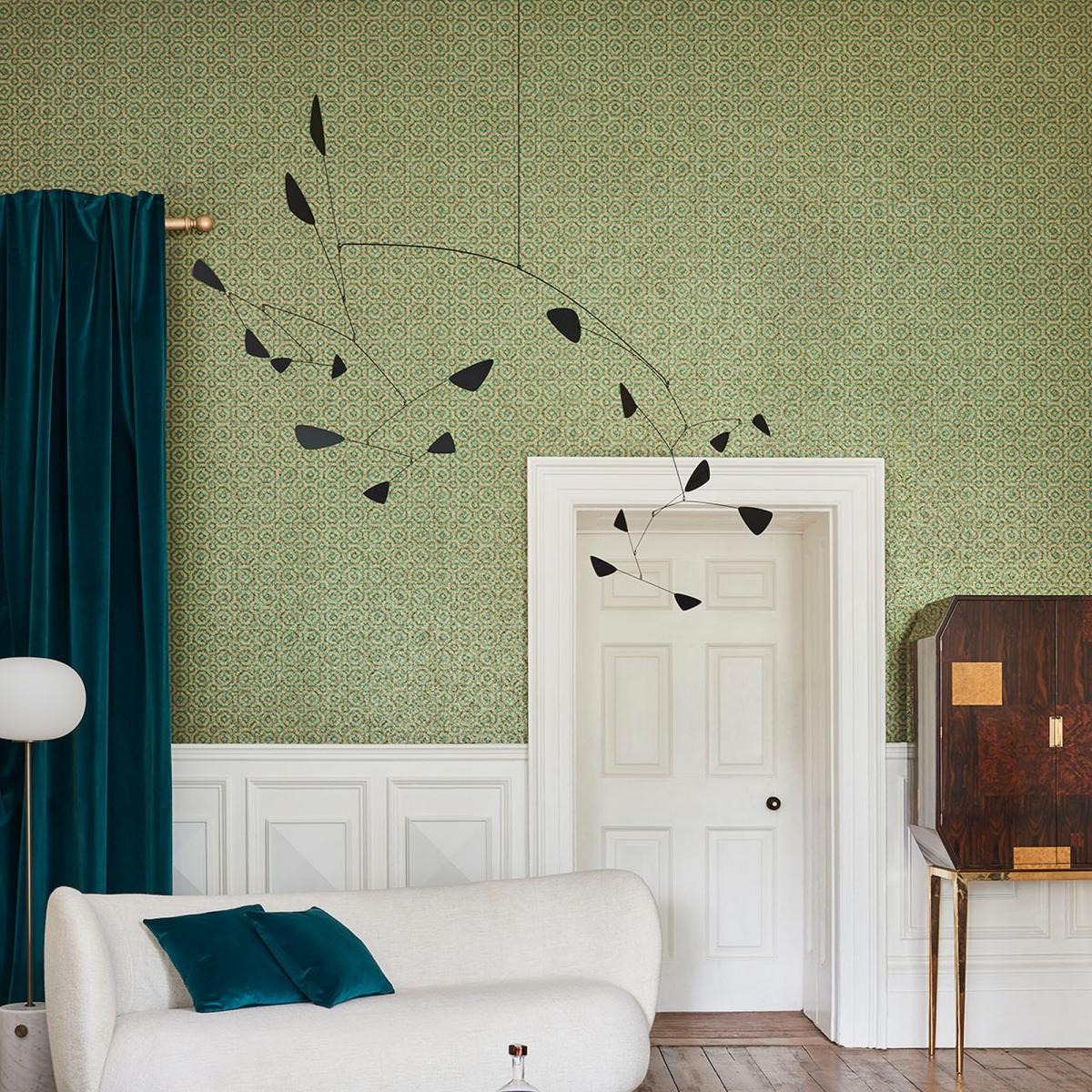Queens Quarter Wallpaper 10021 by Cole & Son in GreenRoll