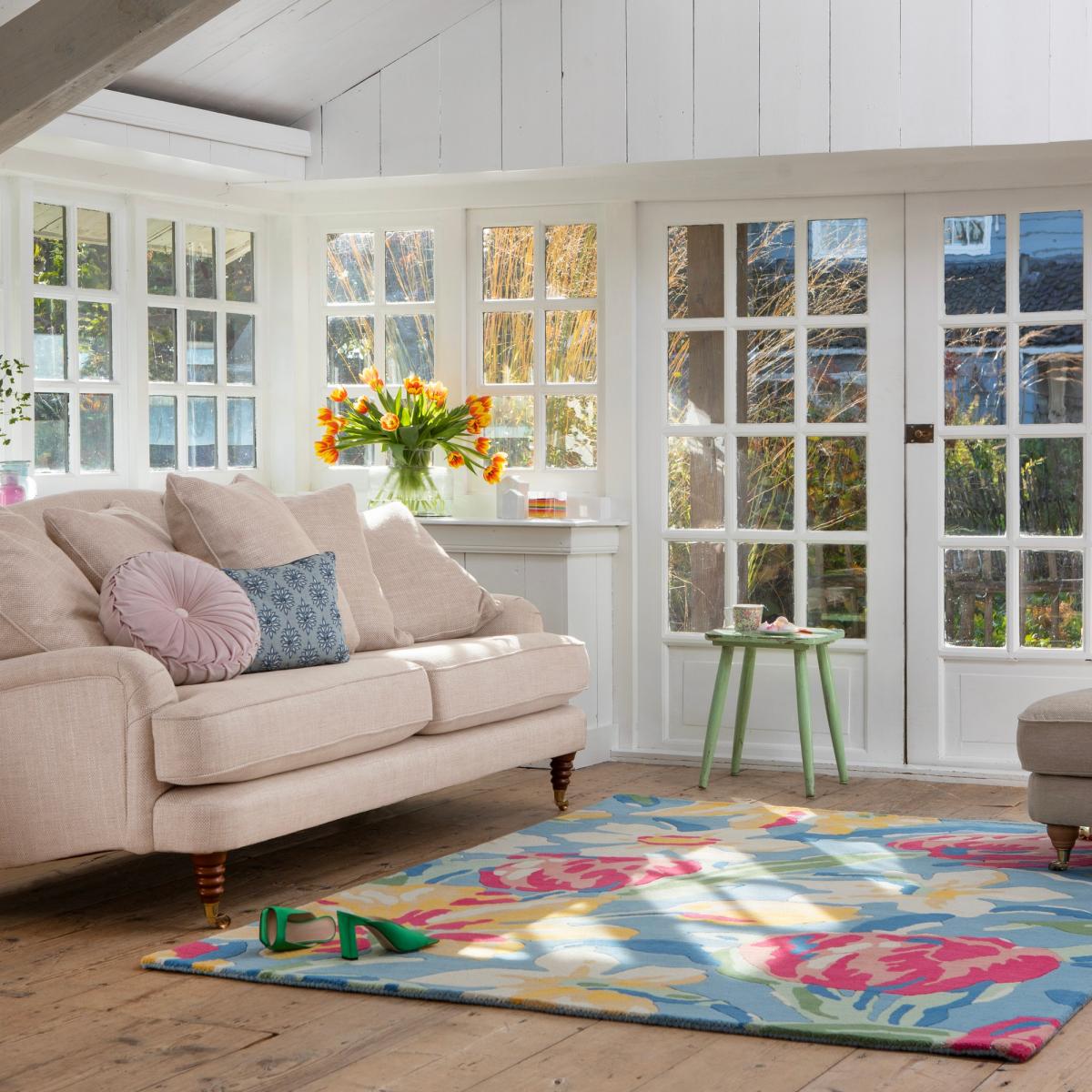 Tulips Floral 082208 Rug by Laura Ashley in China Blue 200x280cm – image 1