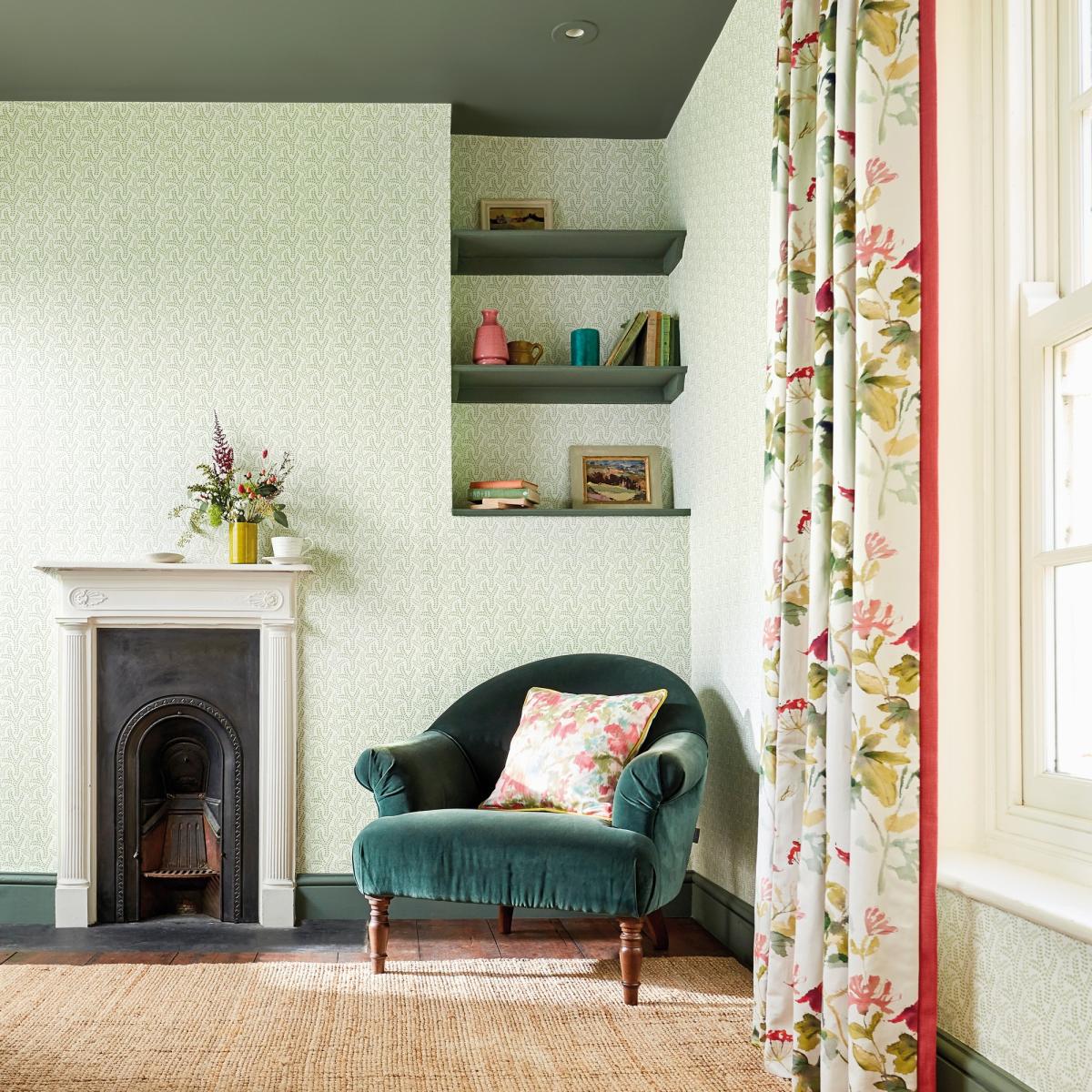 Yarton Wallpaper 216887 by Sanderson in Moss Green Roll – image 1