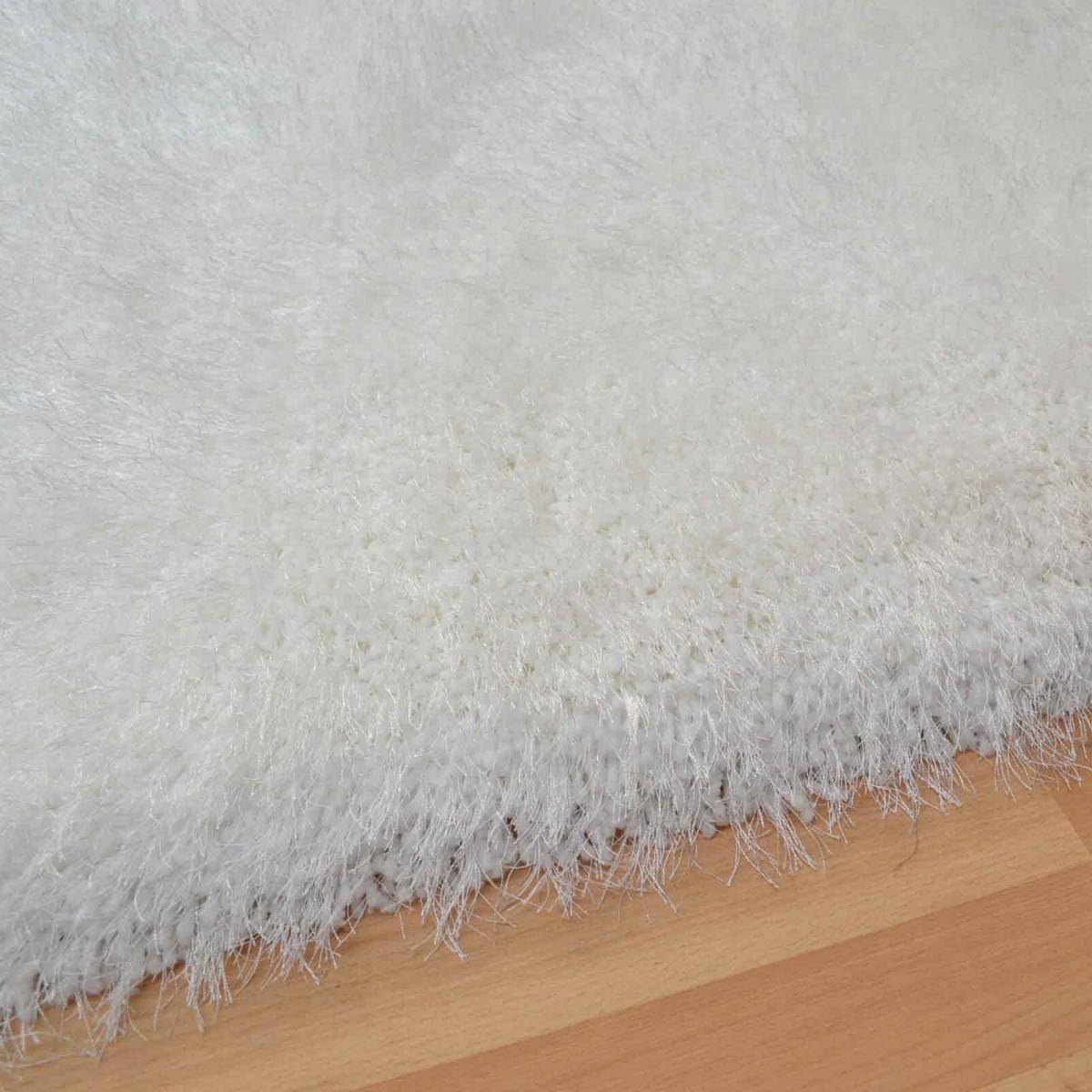 Cascade Shaggy Plain Rugs in Powder White 100x150cm – image 3