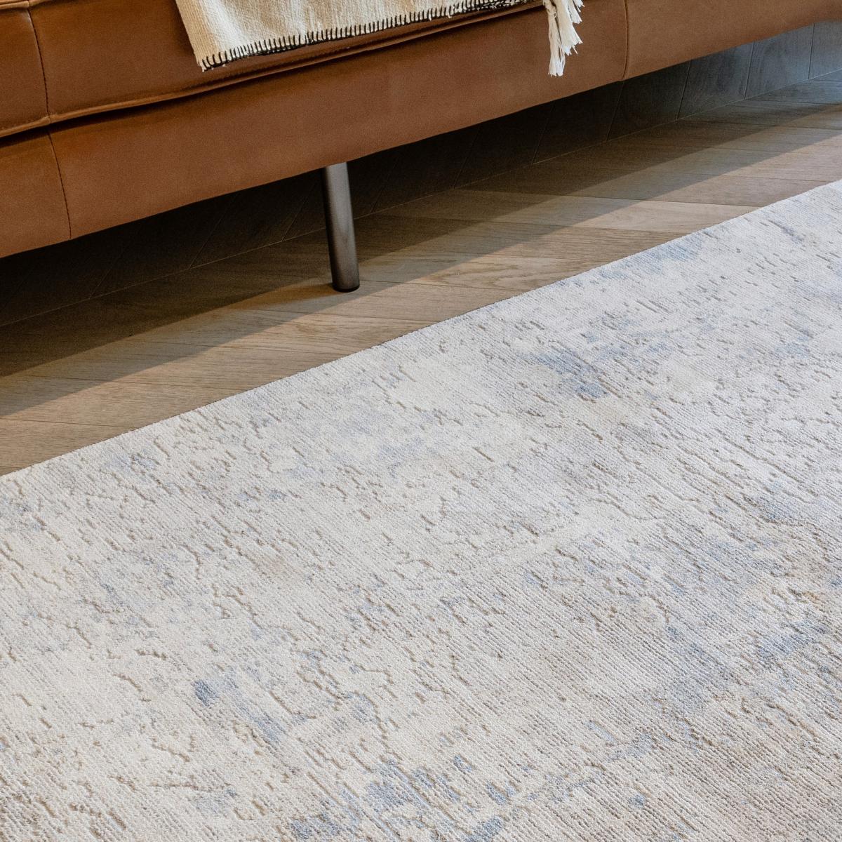 Essence Distressed Abstract ESSC02 Rugs in Silver Blue – image 2