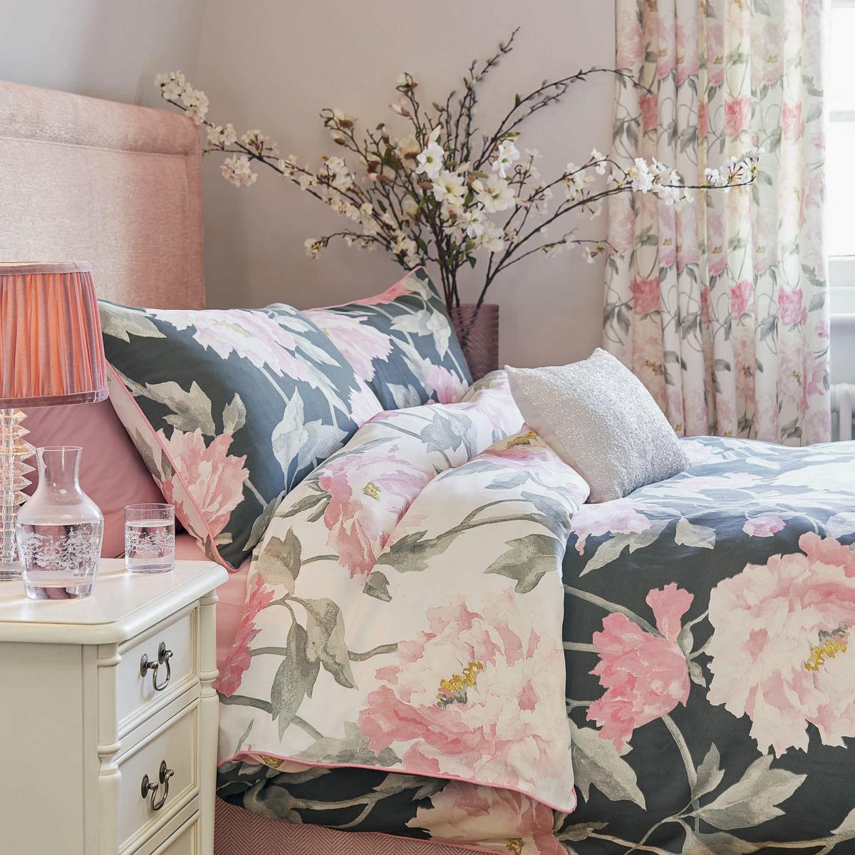 Peonies Bedding Set by Laura Ashley in Dark Smoke Grey137x200cm – image 1