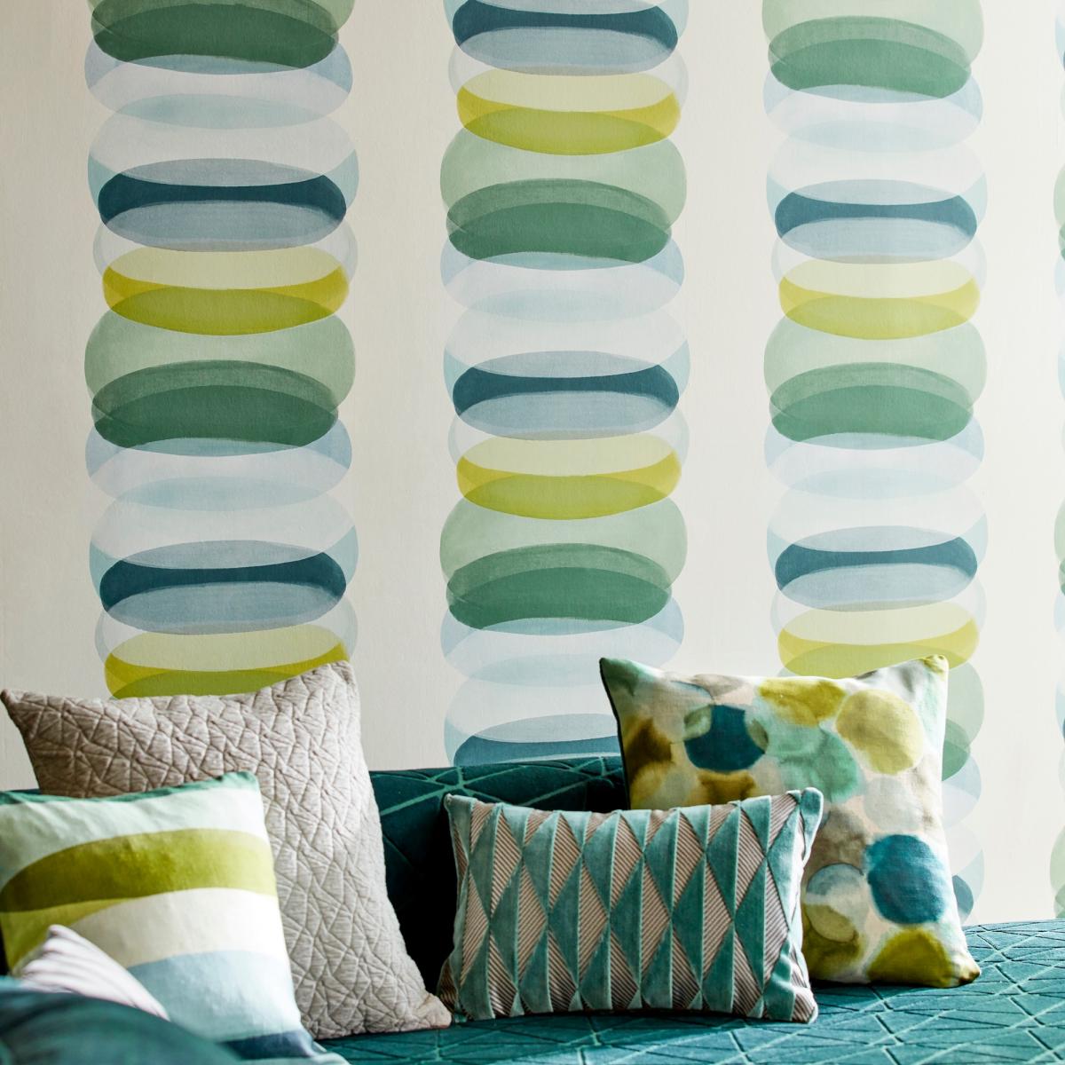 Elliptic Wallpaper 112195 by Harlequin in Emerald GreenRoll – image 3