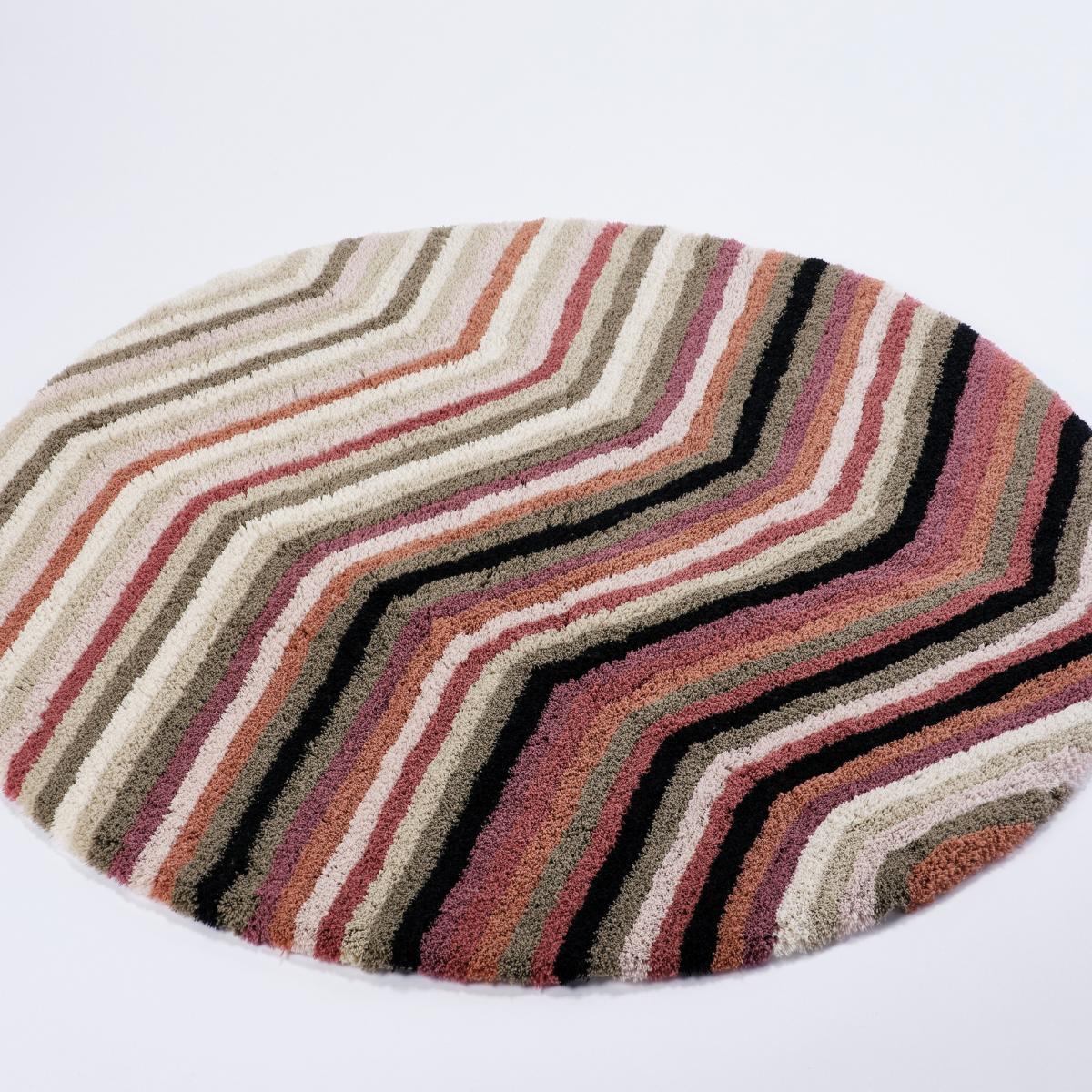 Dana 519 Circle Bath Mat in Sedona Pink by Abyss & Habidecor 120x120cm – image 4