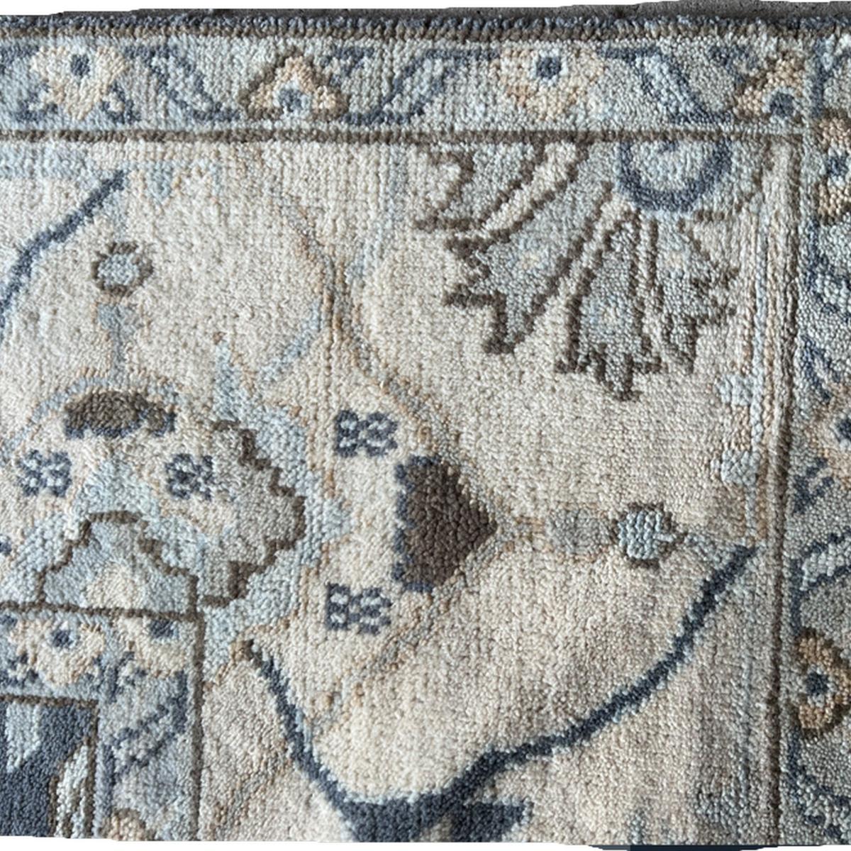 Oushak 66 Traditional Hand Knotted Wool Rug in Beige250x302cm – image 2