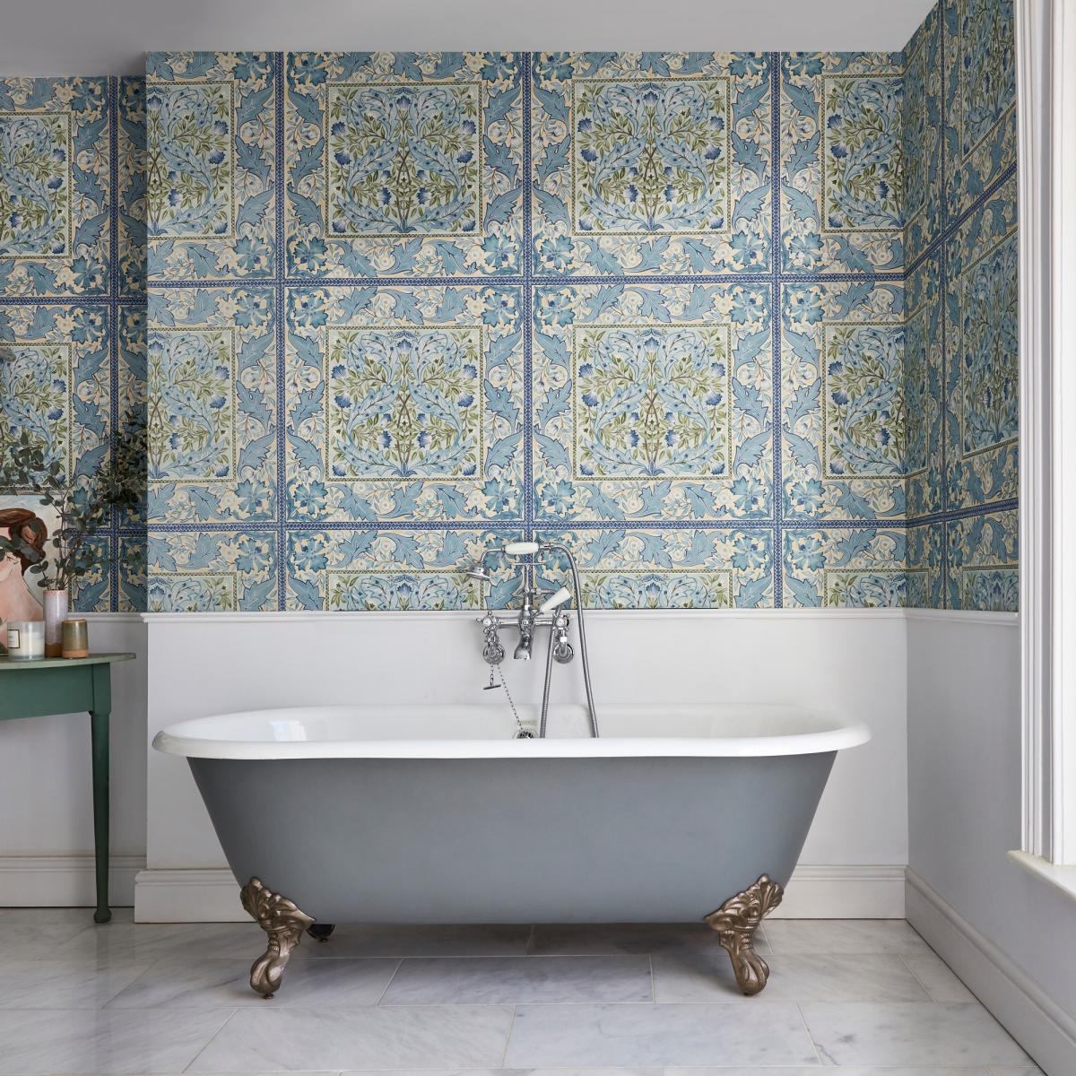 Wilhelmina Wallpaper 216671 by Morris & Co in Indigo Blue&nbsp;Roll – image 2