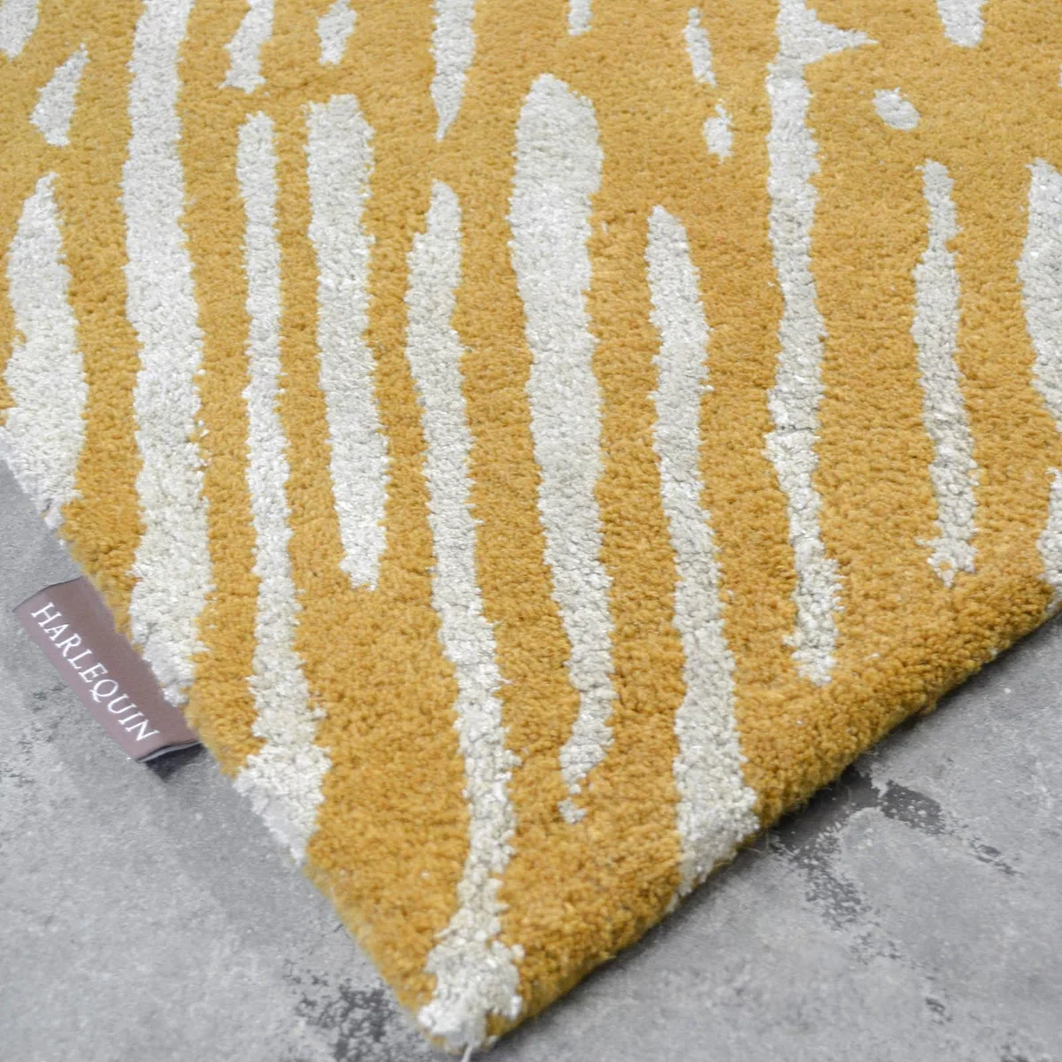 Harlequin Shore Rugs 40606 in Linden – image 2